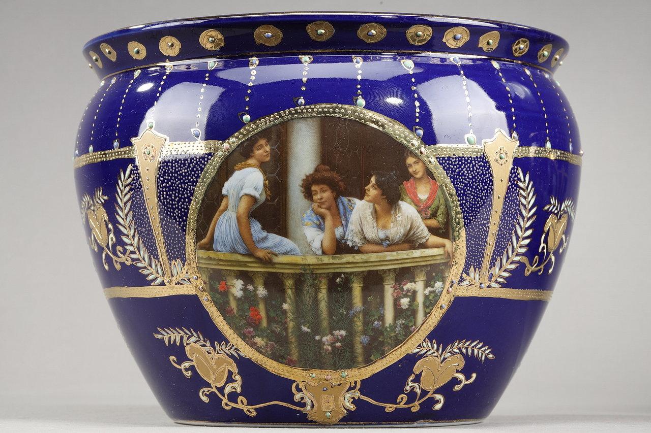 Pair of Art Nouveau Limoges Porcelain Vases, 19th Century In Good Condition For Sale In Paris, FR