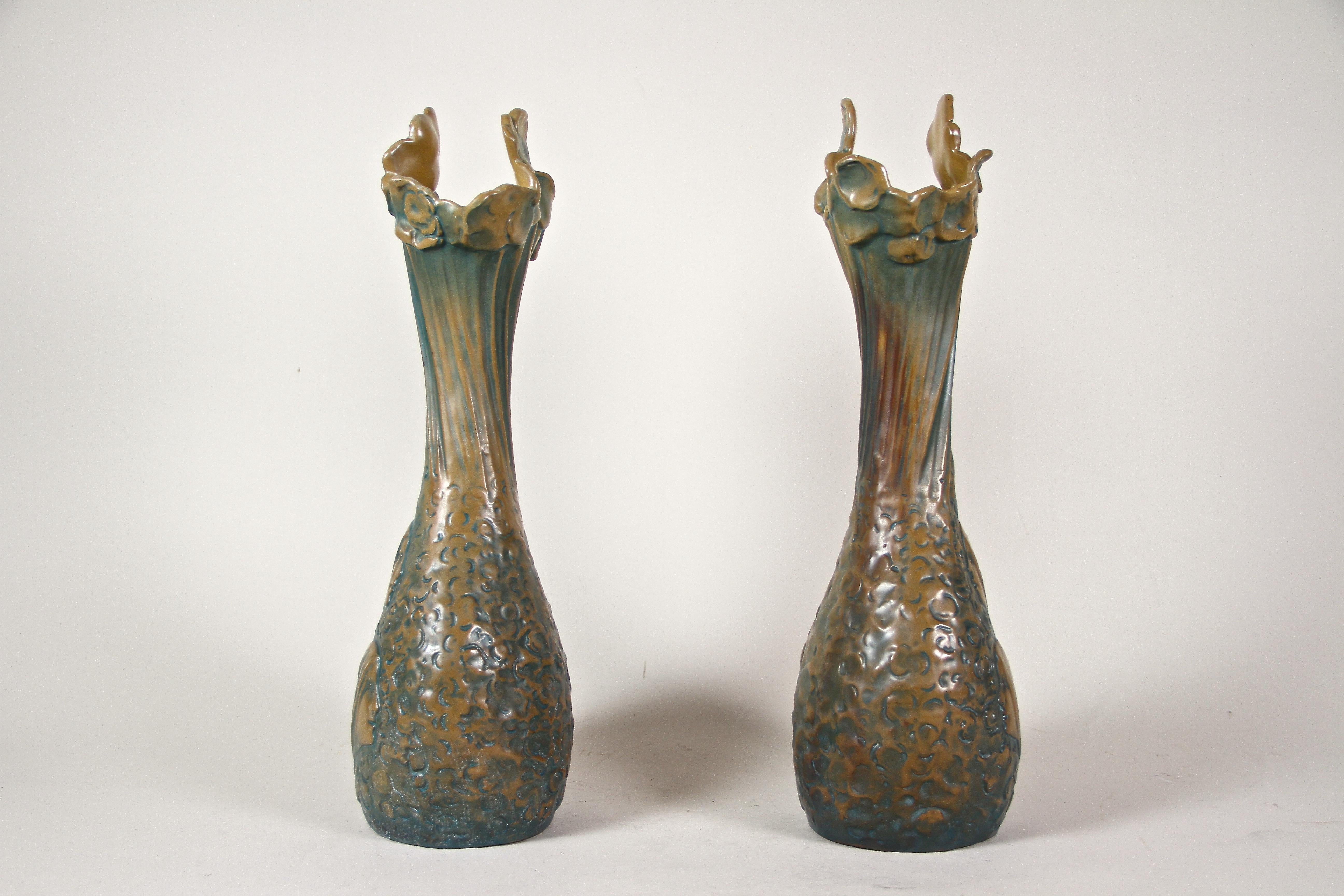 Pair of Art Nouveau Majolica Vases by B. Bloch Eichwald, Bohemia, circa 1900 2