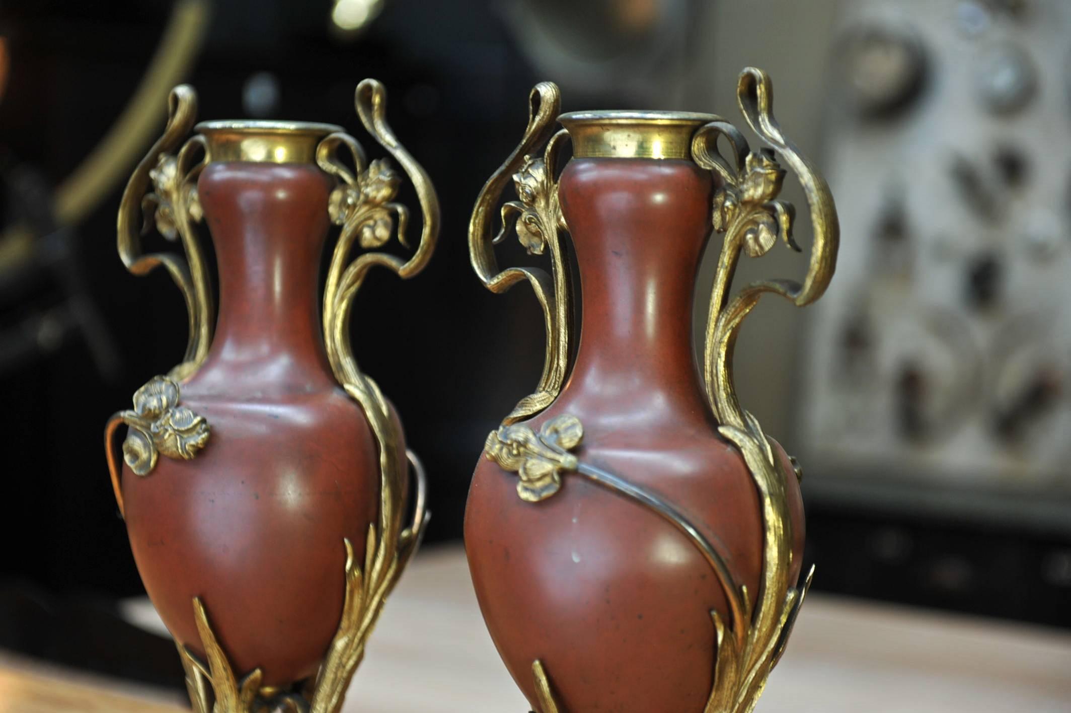 Pair of Art Nouveau Metal and Brass Urns, circa 1900 In Excellent Condition In Roubaix, FR