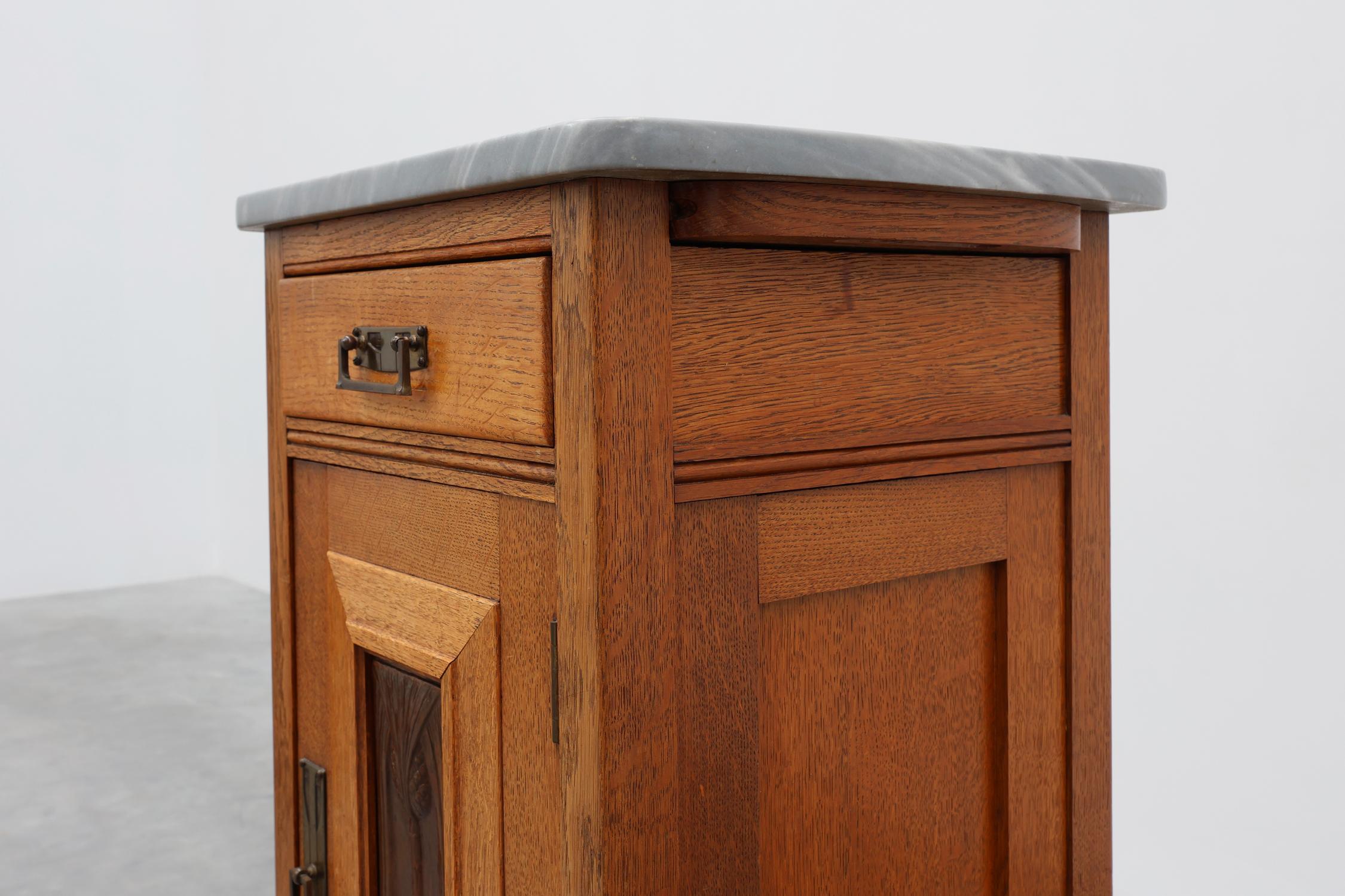 Pair of Art Nouveau nightstands attr. to De Coene with artwork by Geo Verbanck For Sale 5