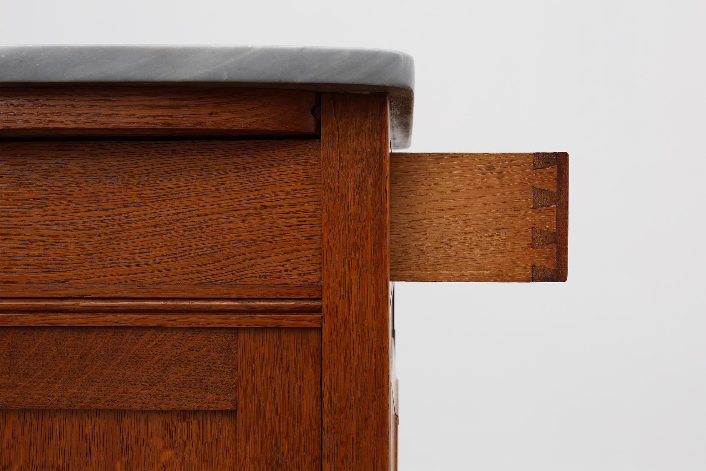 Pair of Art Nouveau nightstands attr. to De Coene with artwork by Geo Verbanck For Sale 11