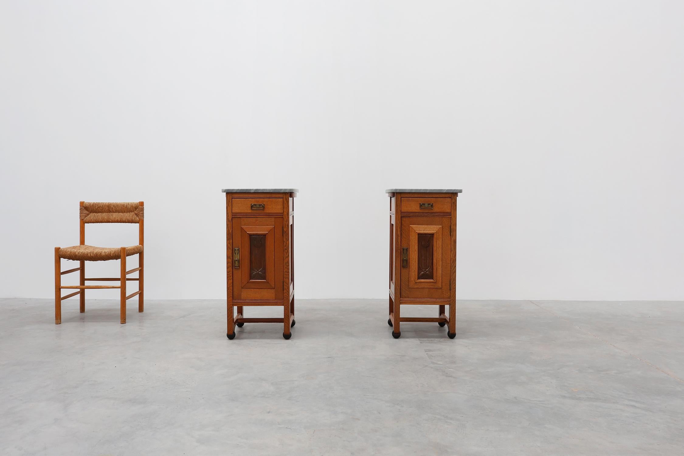 Belgium / 1905 / pair of nightstands / De Coene / Geo Verbanck / Oak, Copper, Marble / Art Deco / Art Nouveau

Magnificent and rare pair of Art Nouveau nightstands or bedside tables. Designed and crafted by De Coene Kortrijk with artwork from the