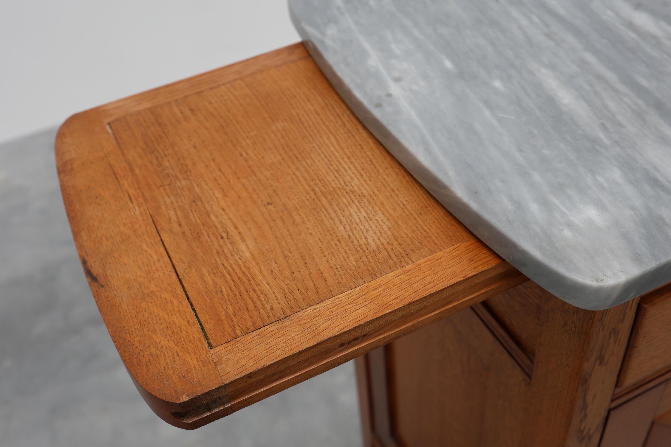 Pair of Art Nouveau nightstands attr. to De Coene with artwork by Geo Verbanck For Sale 2