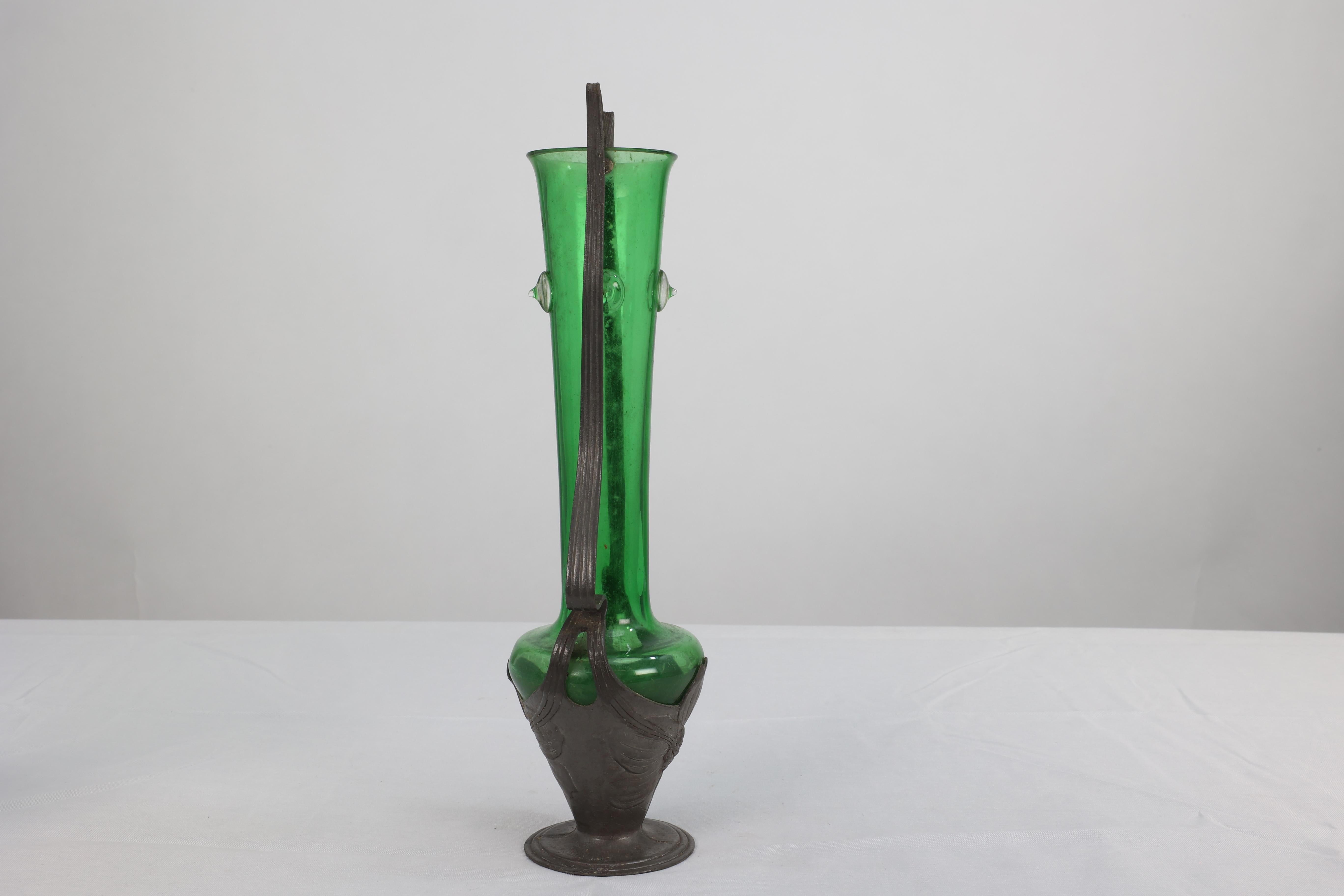 Osiris Pewter. A Pair of Art Nouveau Pewter and Green Glass Twin-Handled Vases For Sale 1