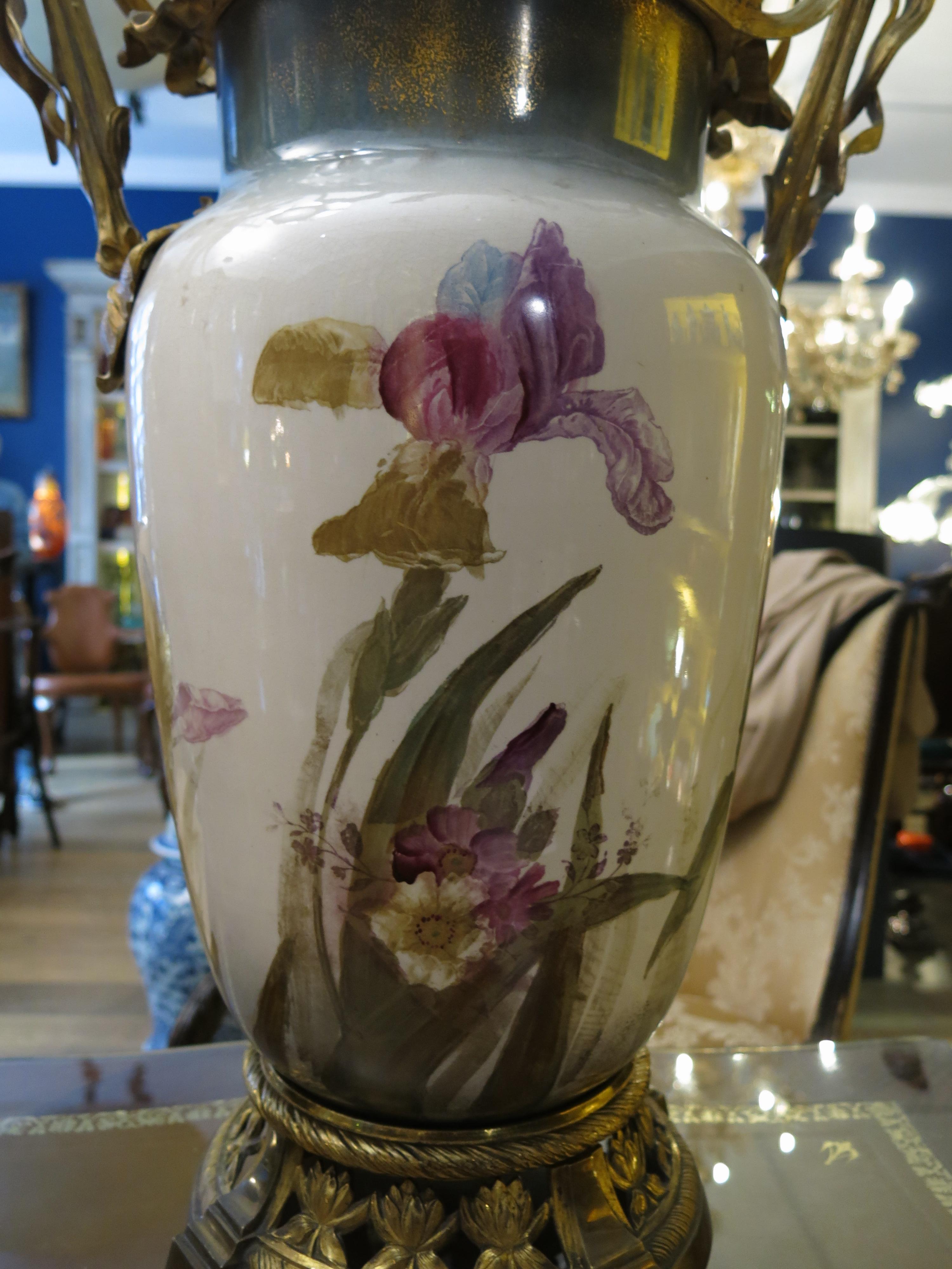 Pair of Art Nouveau Porcelain Amphoras For Sale 1
