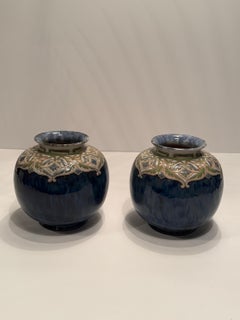 Coppia di vasi in ceramica Art Nouveau Royal Daulton Lamberth