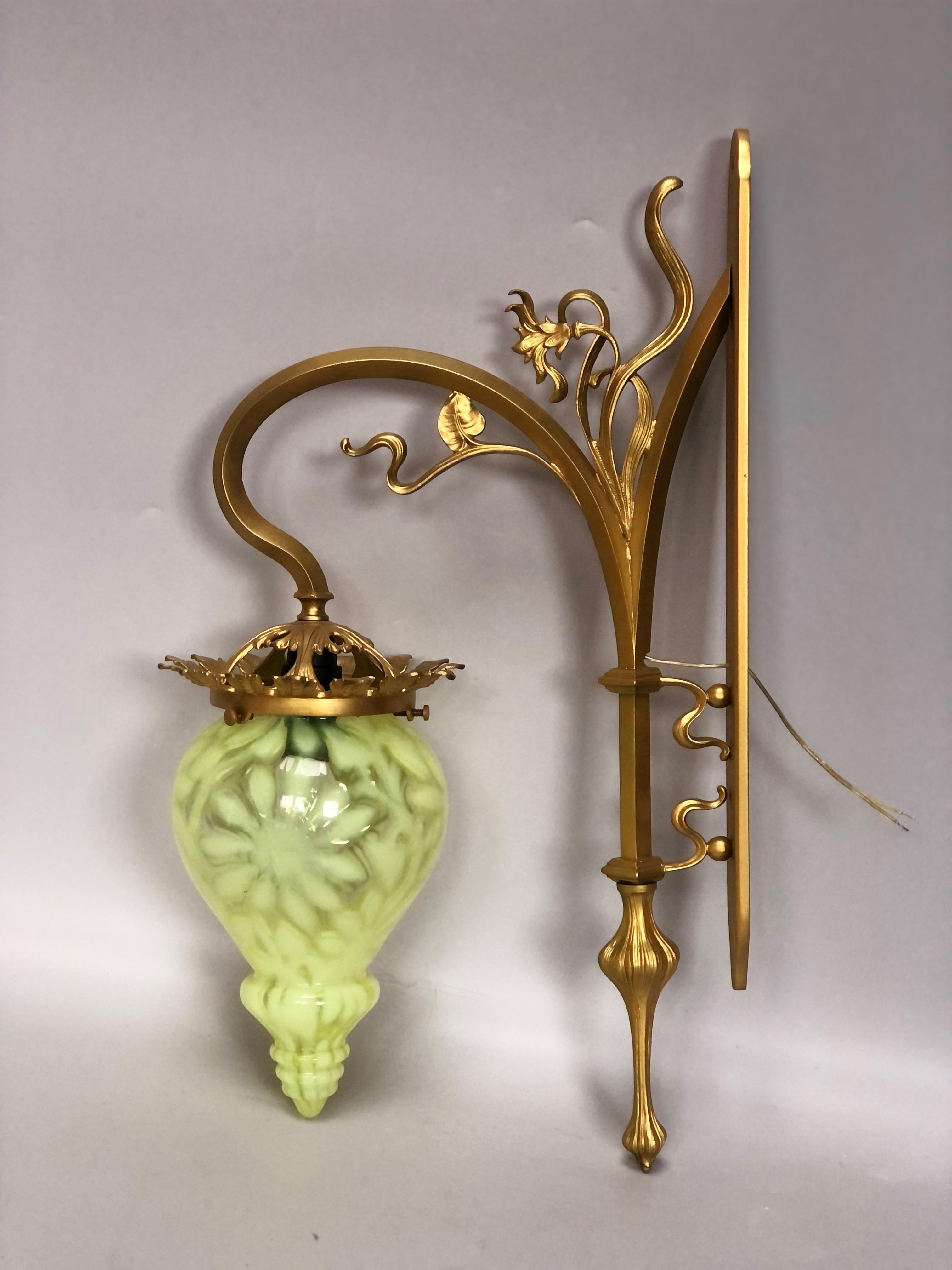 Pair of Art Nouveau sconces in the taste of Majorelle For Sale 12