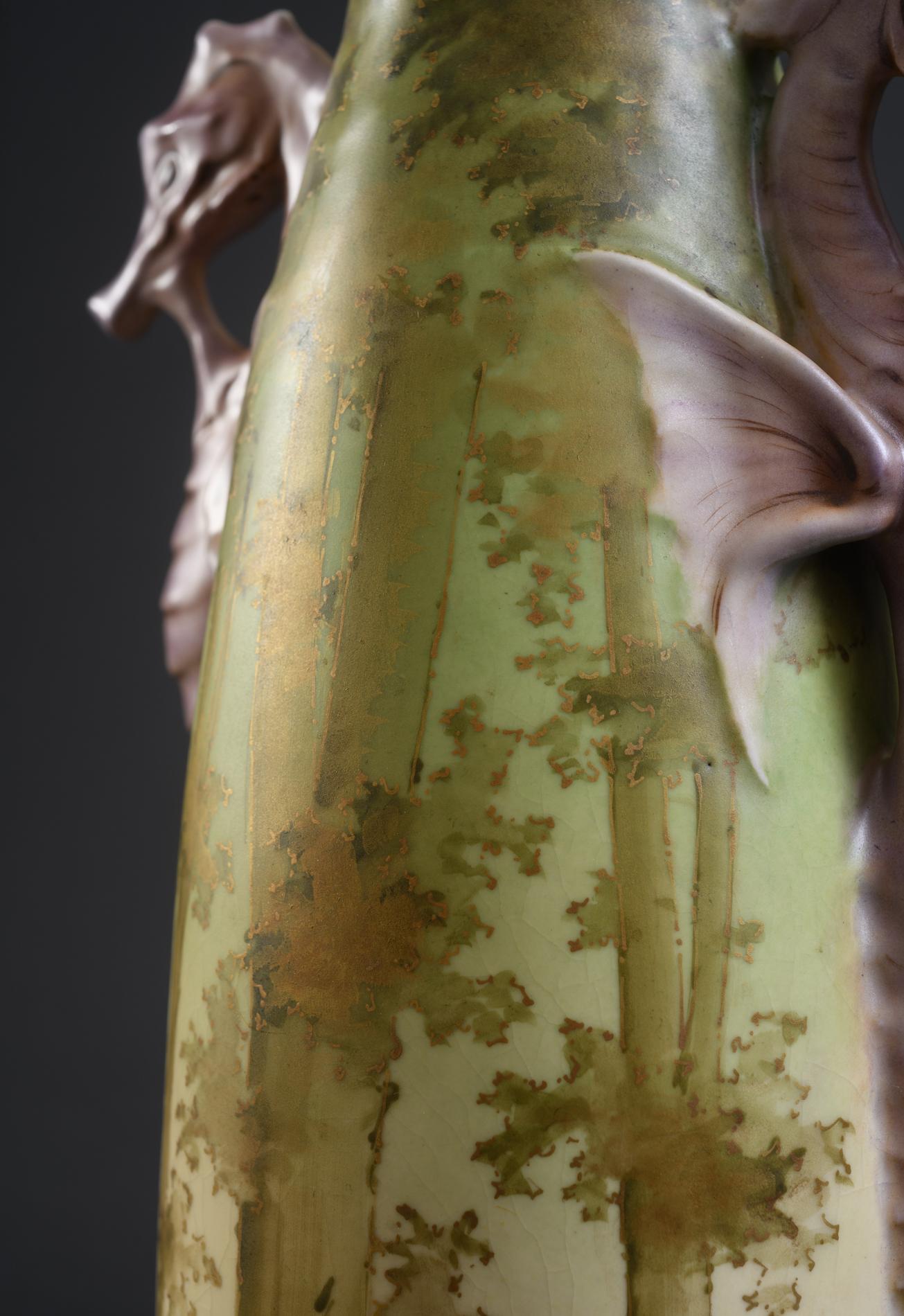 Coppia di vasi cavallucci marini in stile Art Nouveau di RStK Amphora in vendita 8