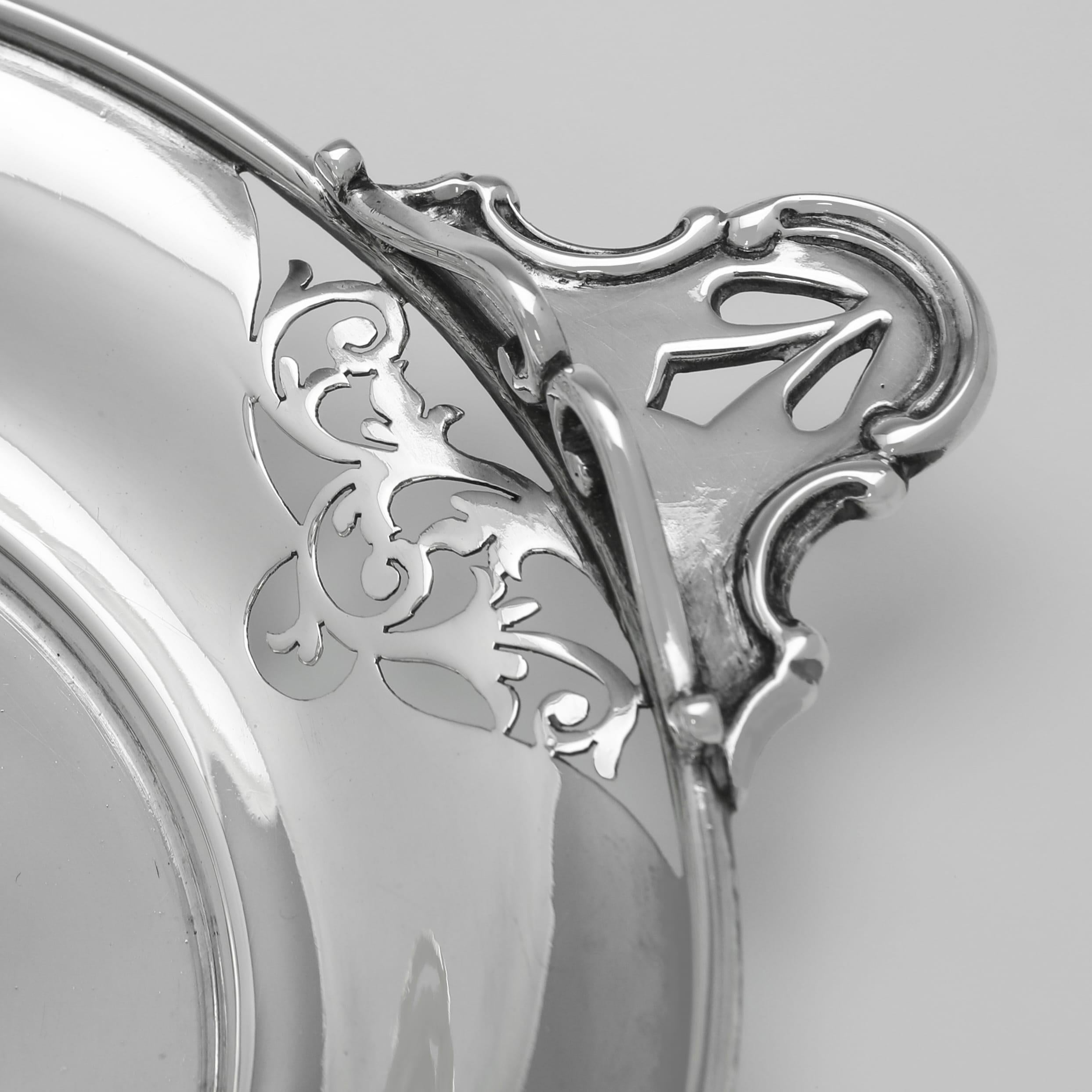 Coppia di camerieri d'argento in stile liberty realizzati nel 1905 da Martin & Hall In condizioni buone in vendita a London, London