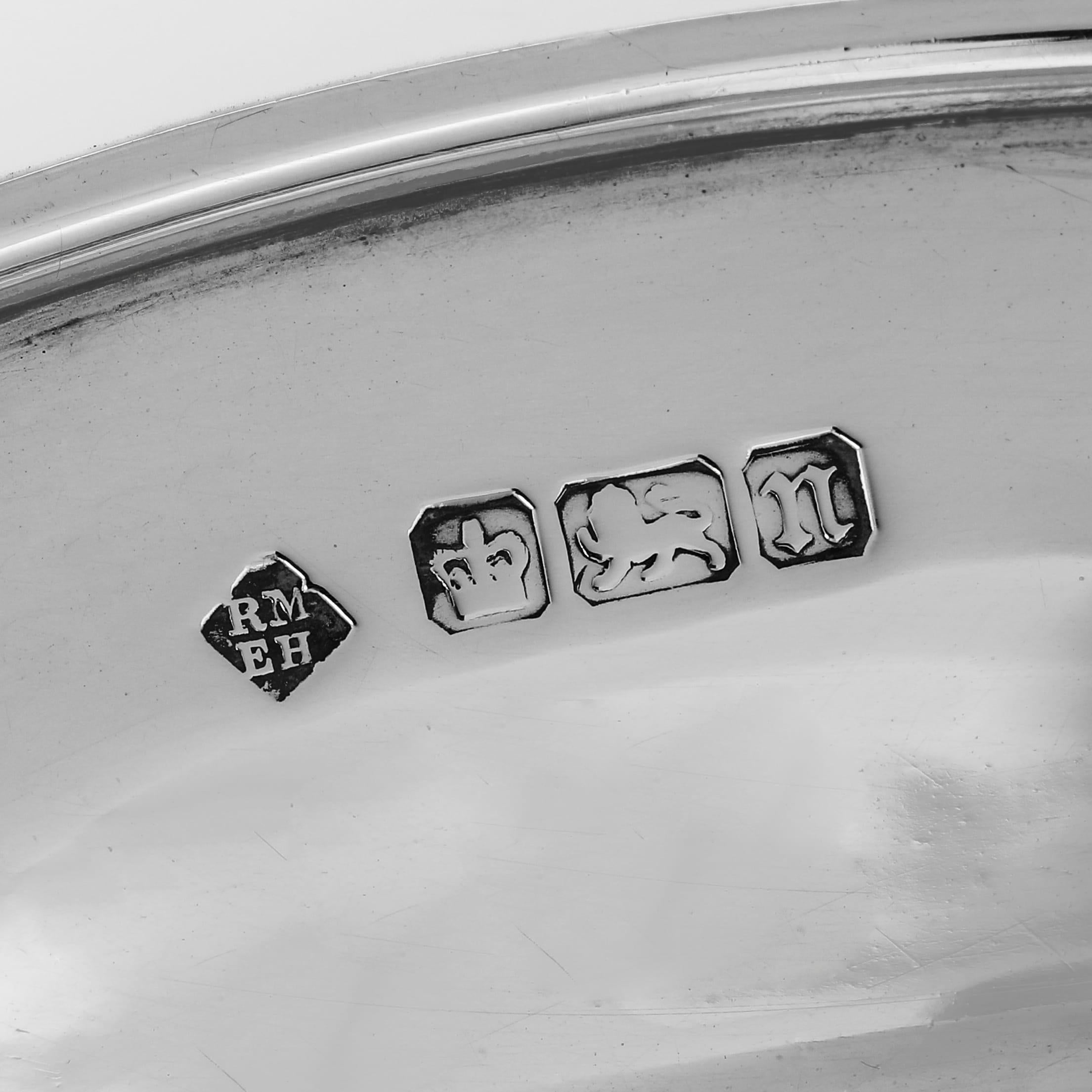 Inizio XX secolo Coppia di camerieri d'argento in stile liberty realizzati nel 1905 da Martin & Hall in vendita