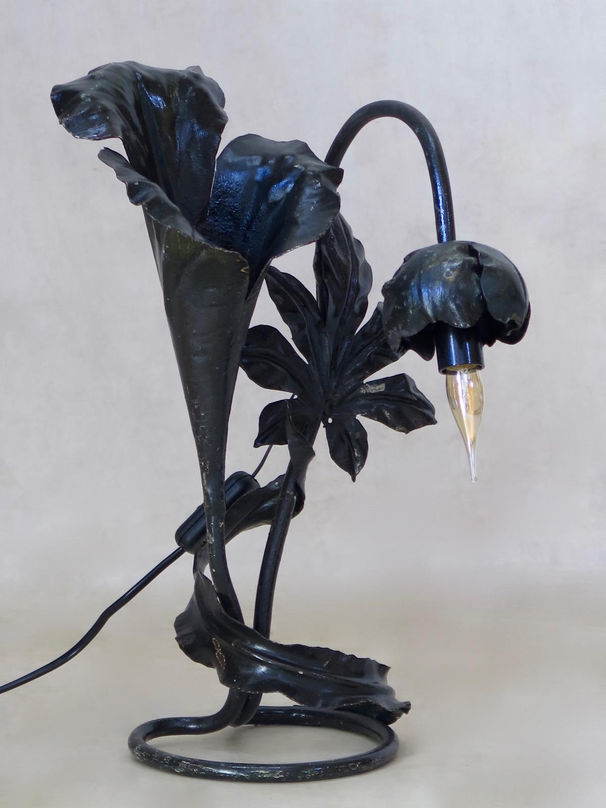 French Pair of Art Nouveau Style Flower Lamps, France, circa 1950s For Sale