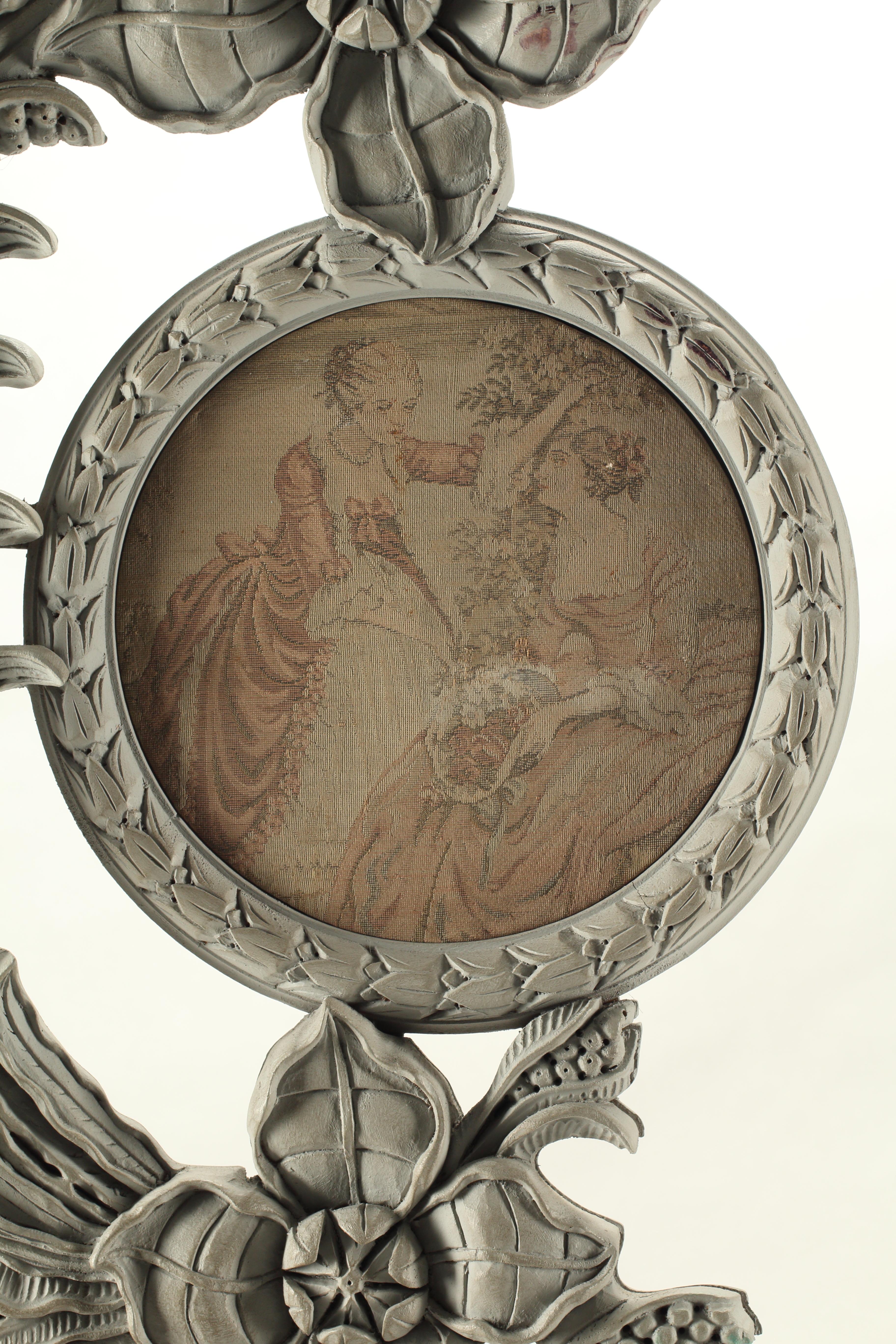 Sculpté à la main Paire de grands ornements muraux de style Art nouveau, 20e siècle Français en vente
