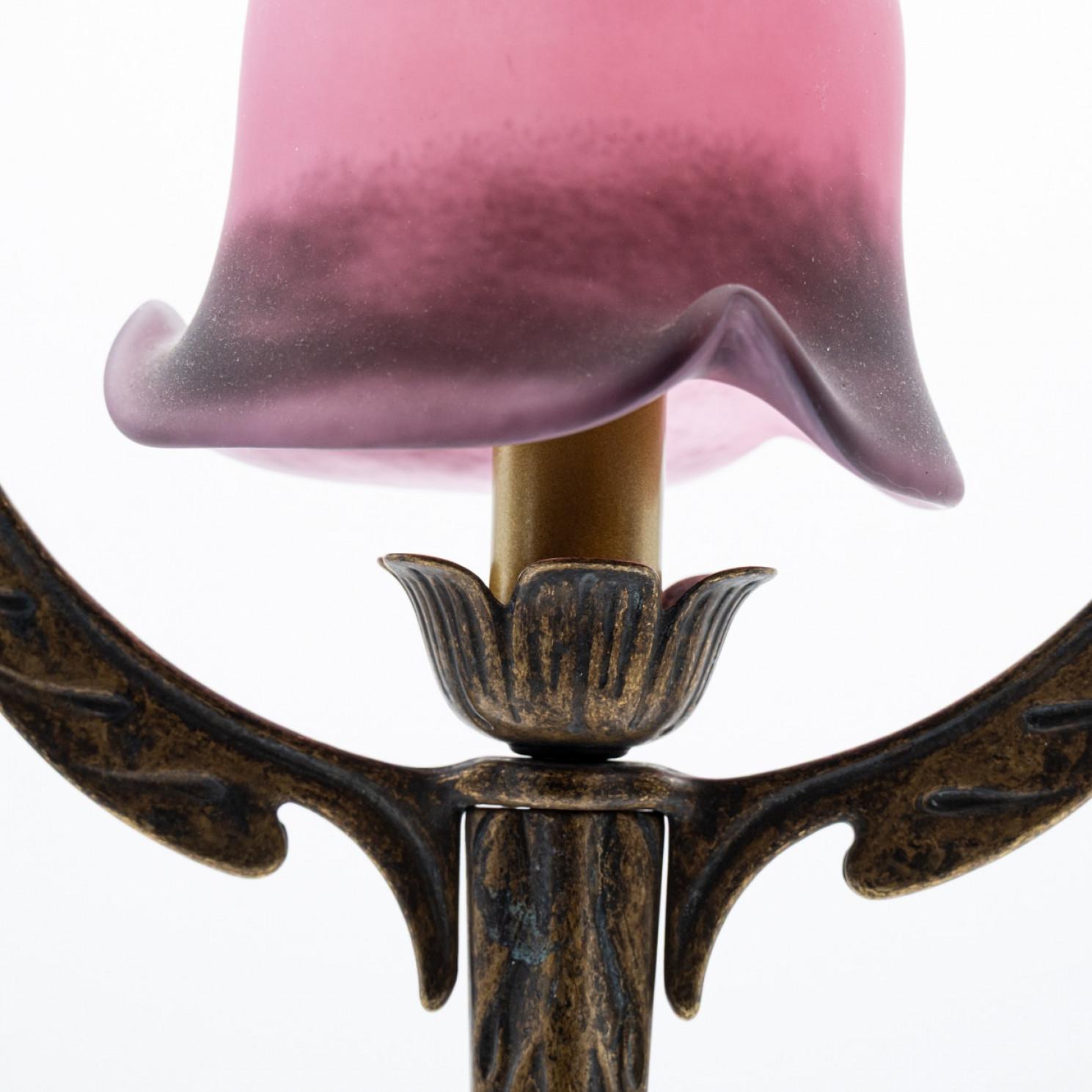 Pareja de Lámparas de Mesa de Estilo Art Nouveau Vidrio Rosa y Latón, Francia Hecho a mano en venta