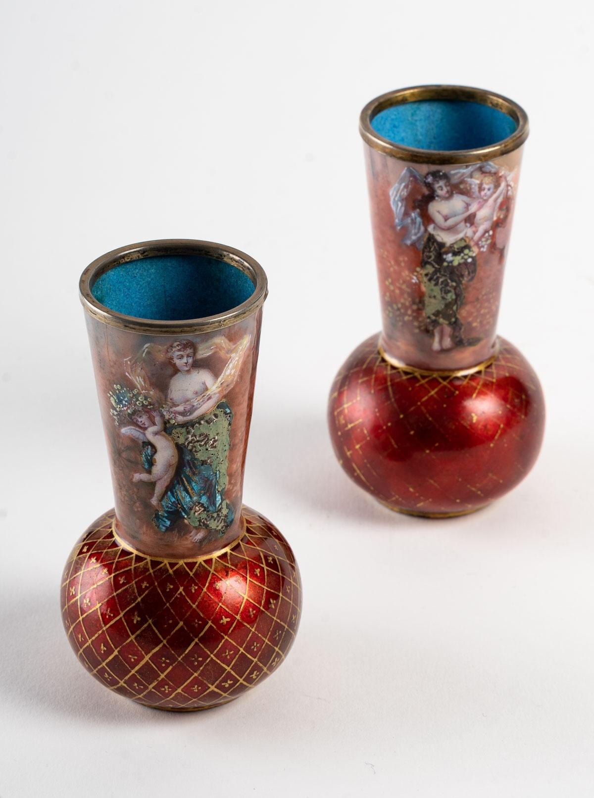 20th Century Pair of Art Nouveau Vases