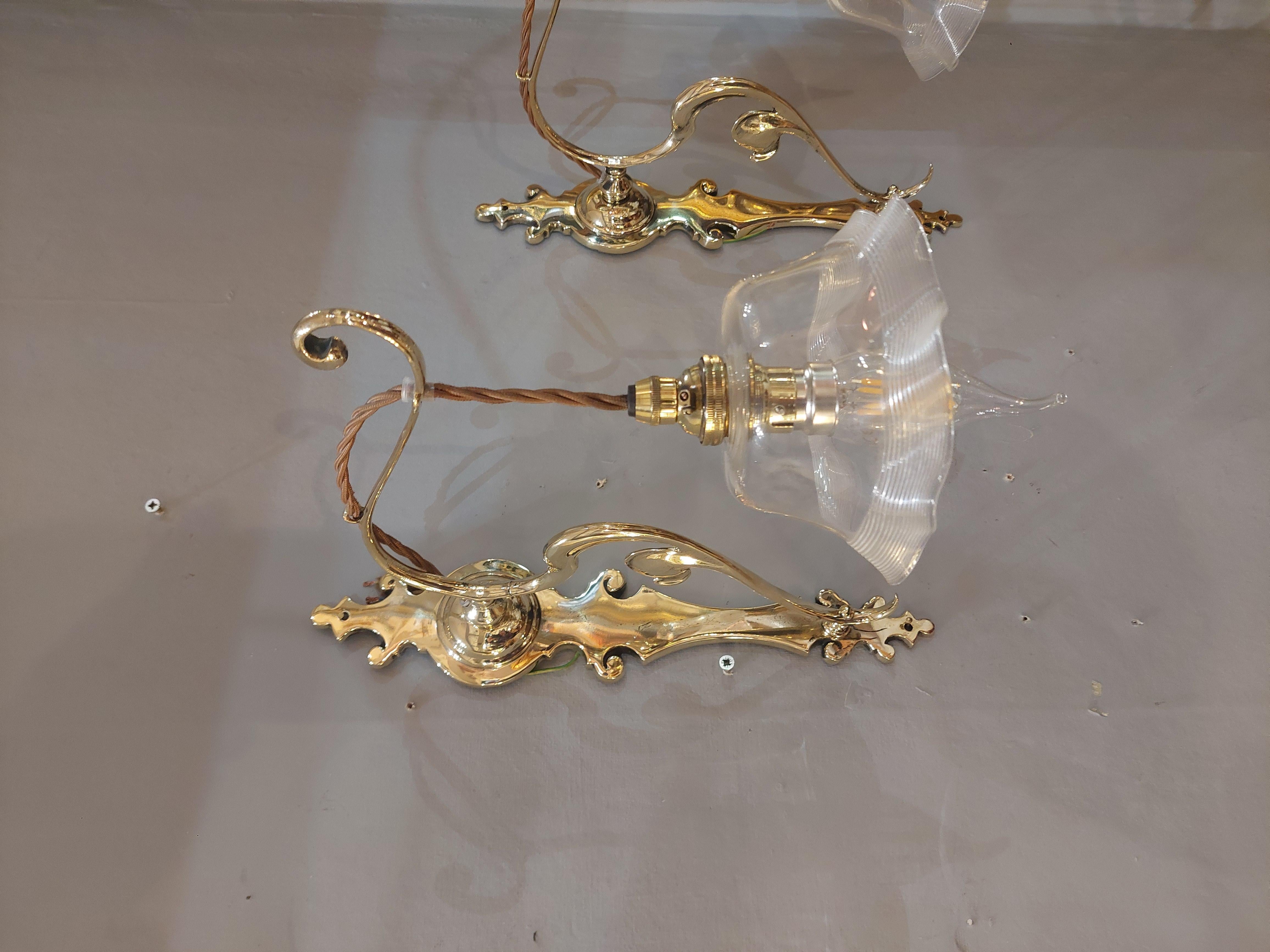 XX secolo Pair of Art Nouveau Wall Sconces in vendita