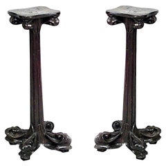 Coppia di piedistalli in noce Art Nouveau