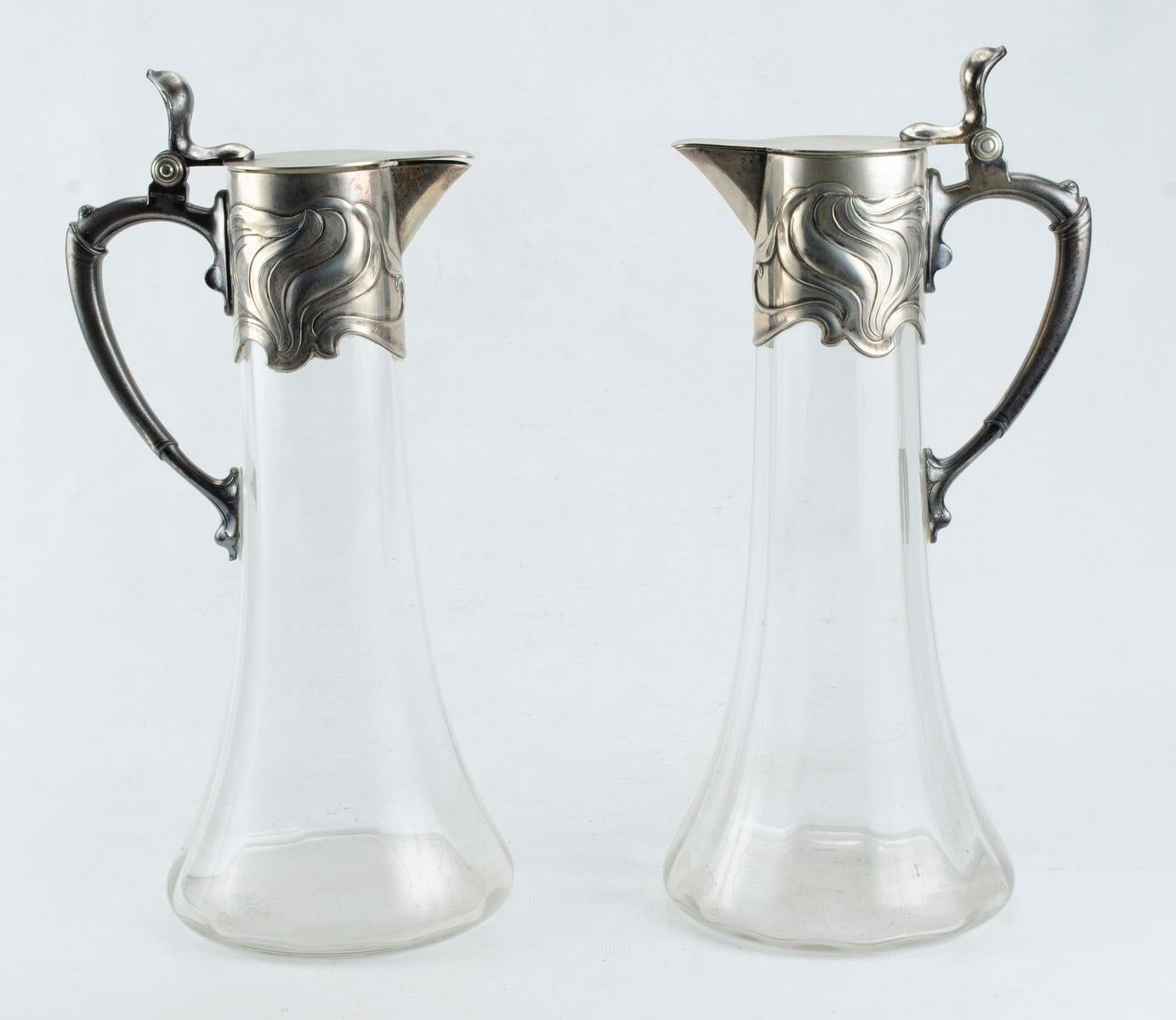 Pair of Art nouveau wine jugs.
W.M.F fabric.
Circa 1900 Origin Germany.
Material: Glass and silver metal.
Perfect condition natural wear.
Sealed W.M.F
Art nouveau, modernist art or modernism was an international artistic and decorative movement,