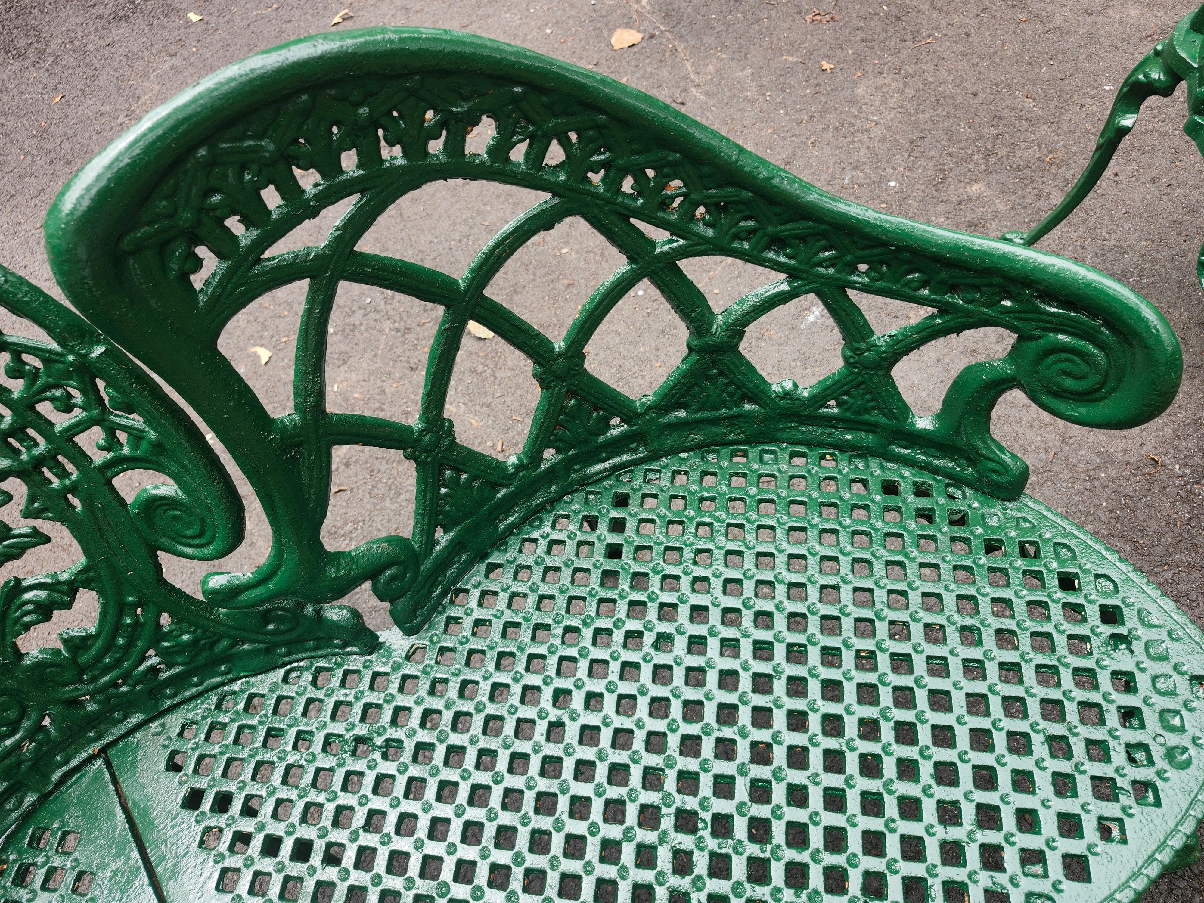 Coppia di panchine da giardino e da terrazzo in ghisa in stile Art Noveau in vendita 2