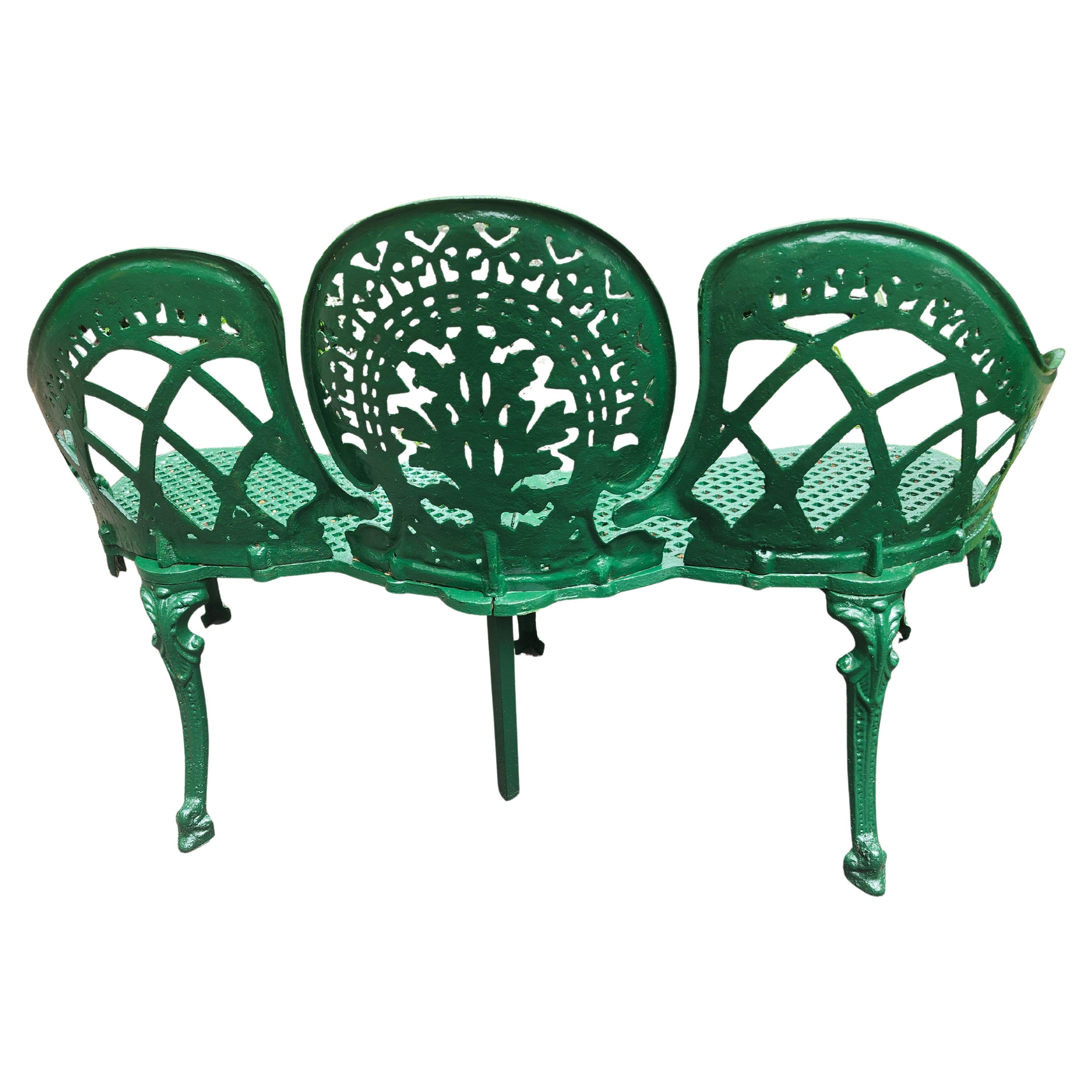 Art Nouveau Coppia di panchine da giardino e da terrazzo in ghisa in stile Art Noveau in vendita