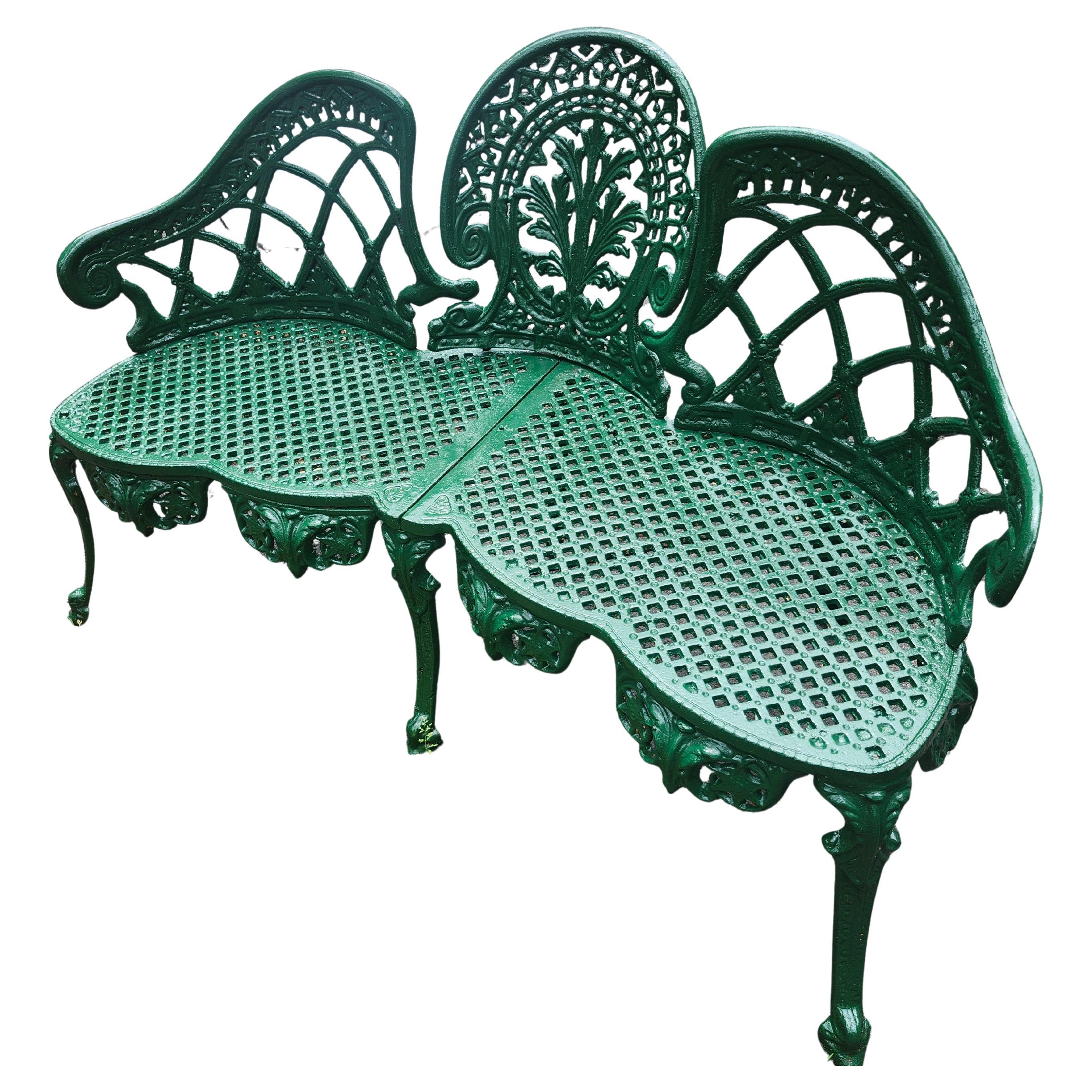 Coppia di panchine da giardino e da terrazzo in ghisa in stile Art Noveau In condizioni buone in vendita a Port Jervis, NY