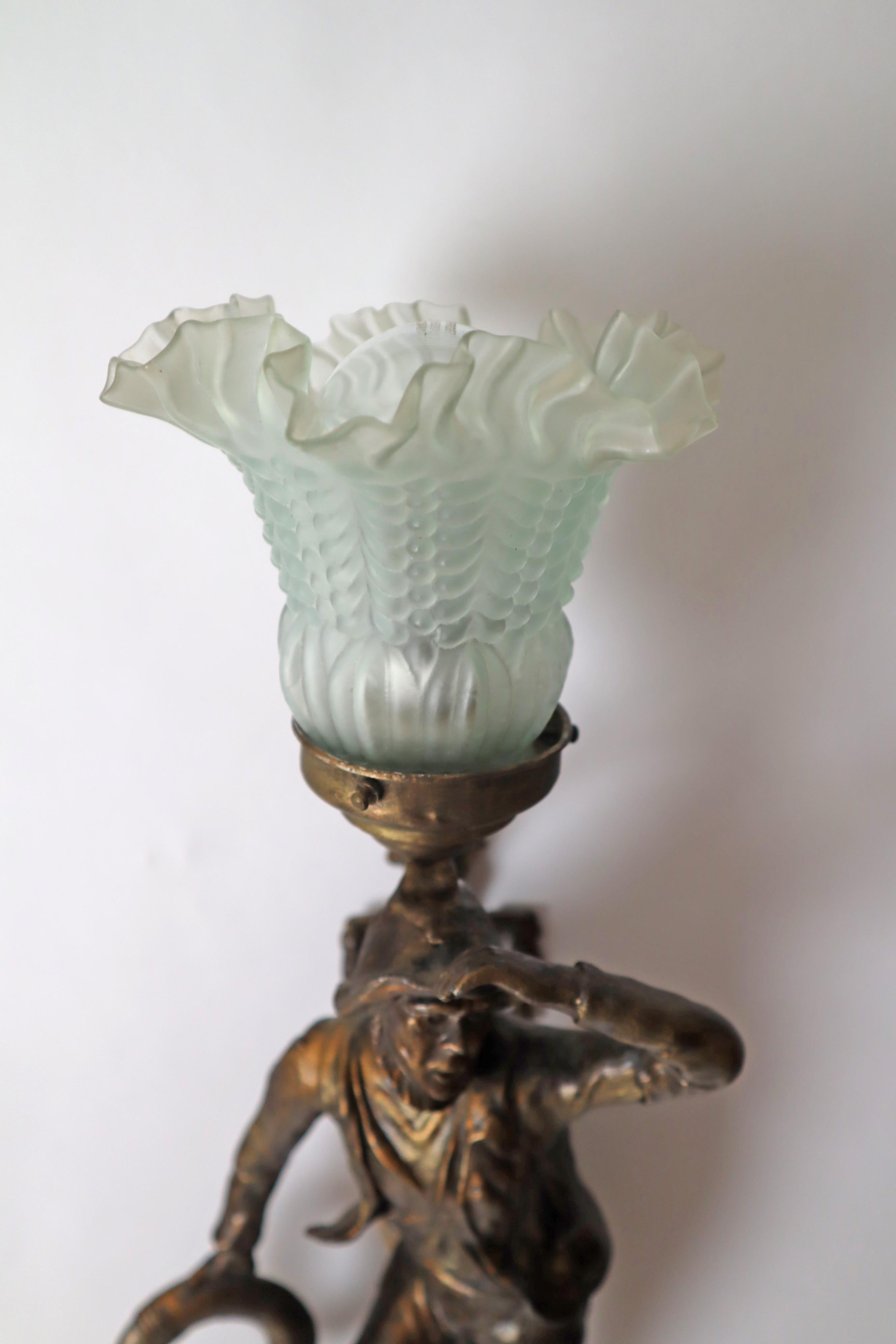 Coppia di appliques figurate Art Novo Marinaio e contadina 1890 circa Francia in vendita 2