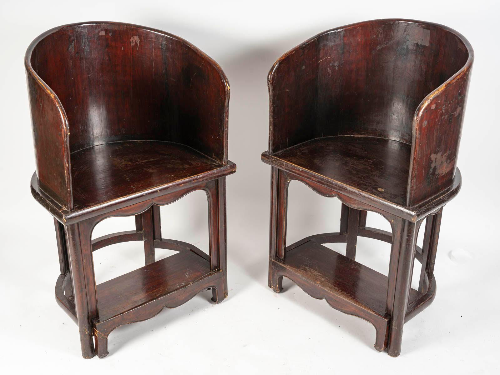 Pair of Art of Asia wooden dignitary armchairs with footrests.

Pair of early 20th century Art of Asia wooden dignitary armchairs with retractable footrests.
h: 100cm, w: 58cm, d: 50cm