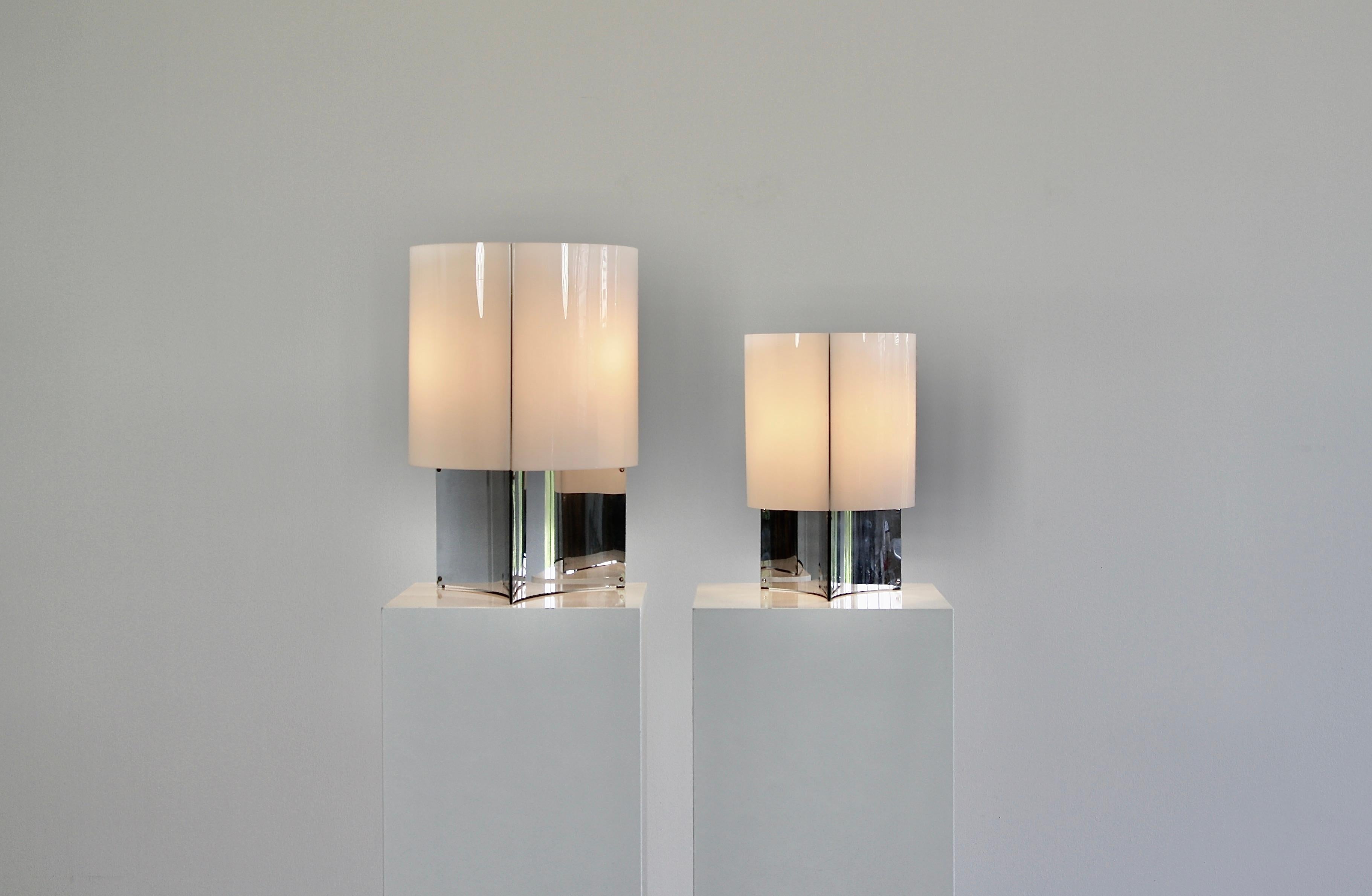 Pair of Arteluce Table Lamps by M. Vignelli, 1965 In Good Condition In Berlin, Berlin