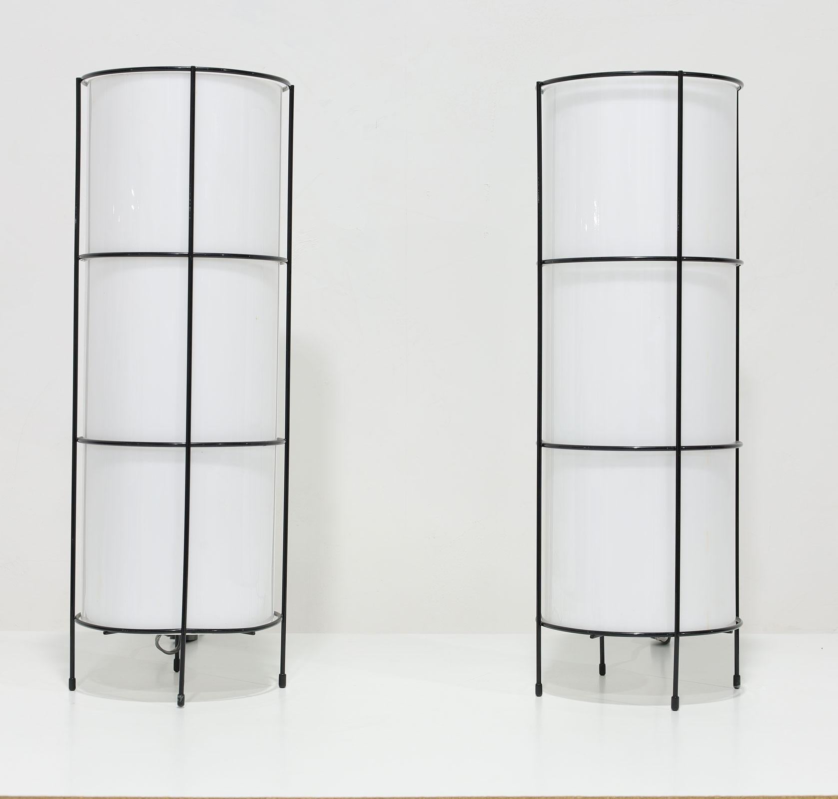 Pair of Artemide Attributed Table Lamps, circa 1970s For Sale 1