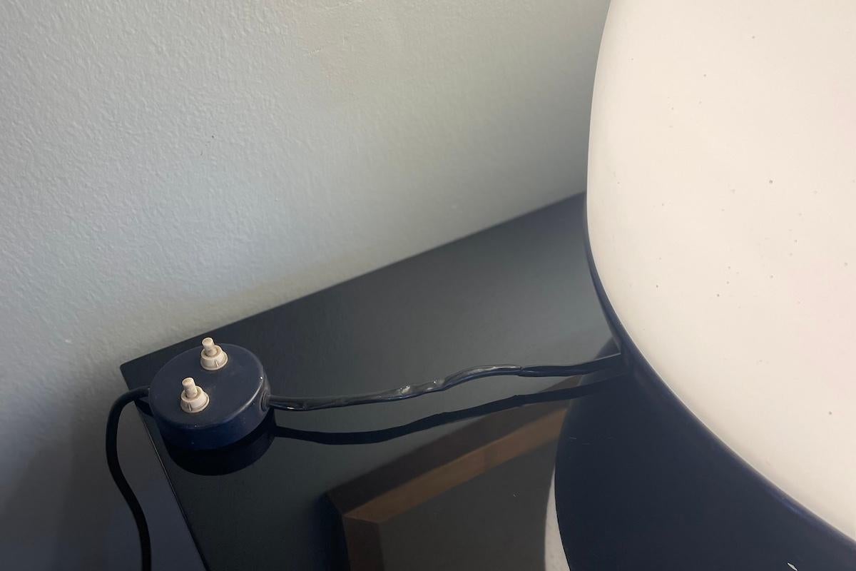 Ein Paar Artemide Platea Tischlampen aus den 1960er Jahren im Angebot 6