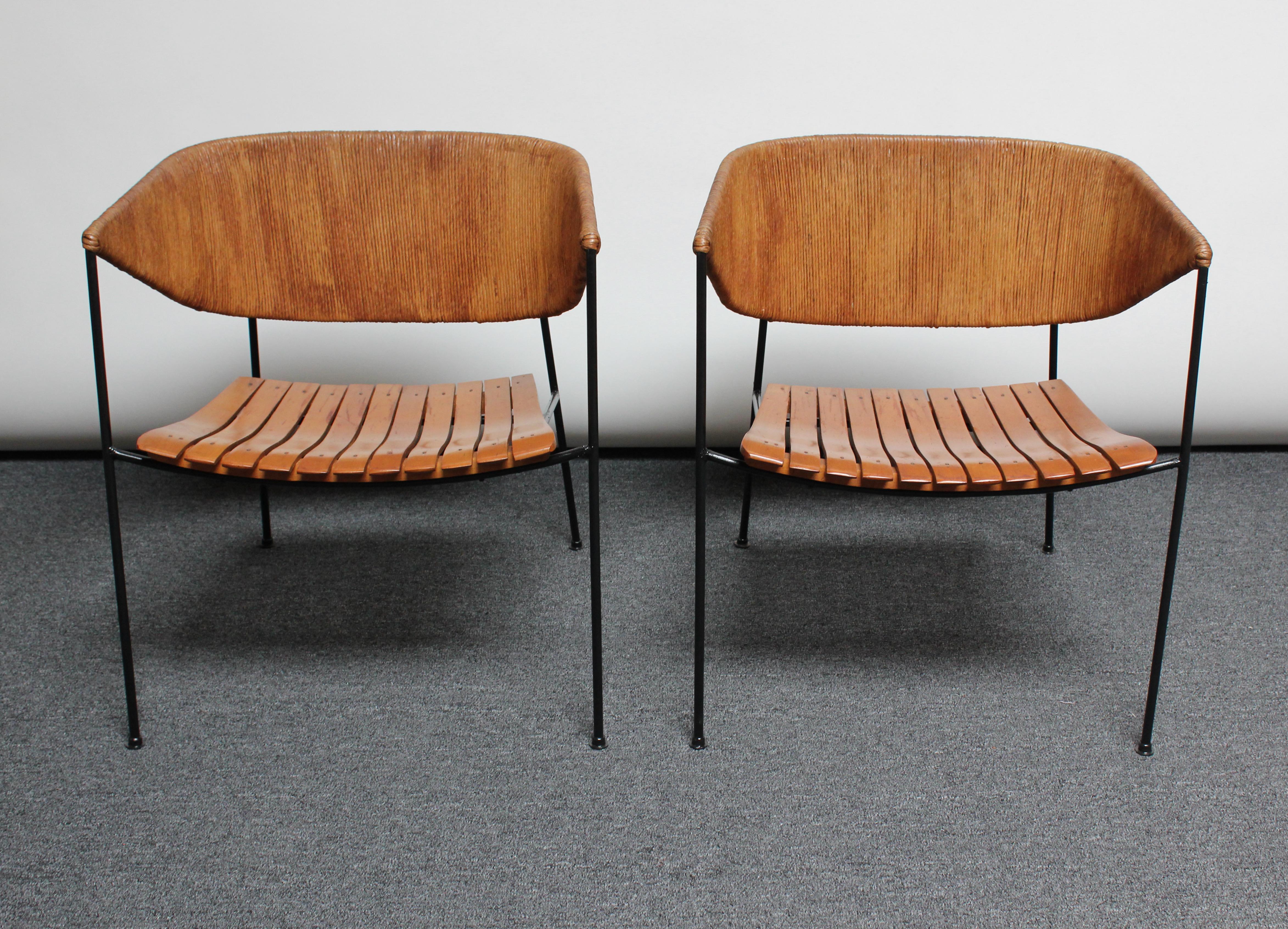 Pair of Arthur Umanoff for Shaver Howard Modernist Lounge Chairs with Side Table 2