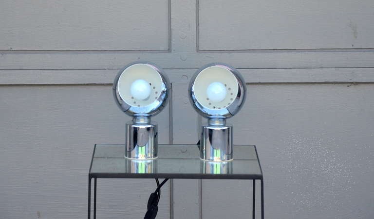 Italian Pair of Articulated Globe Spotlights by Reggiani Lampadari For Sale
