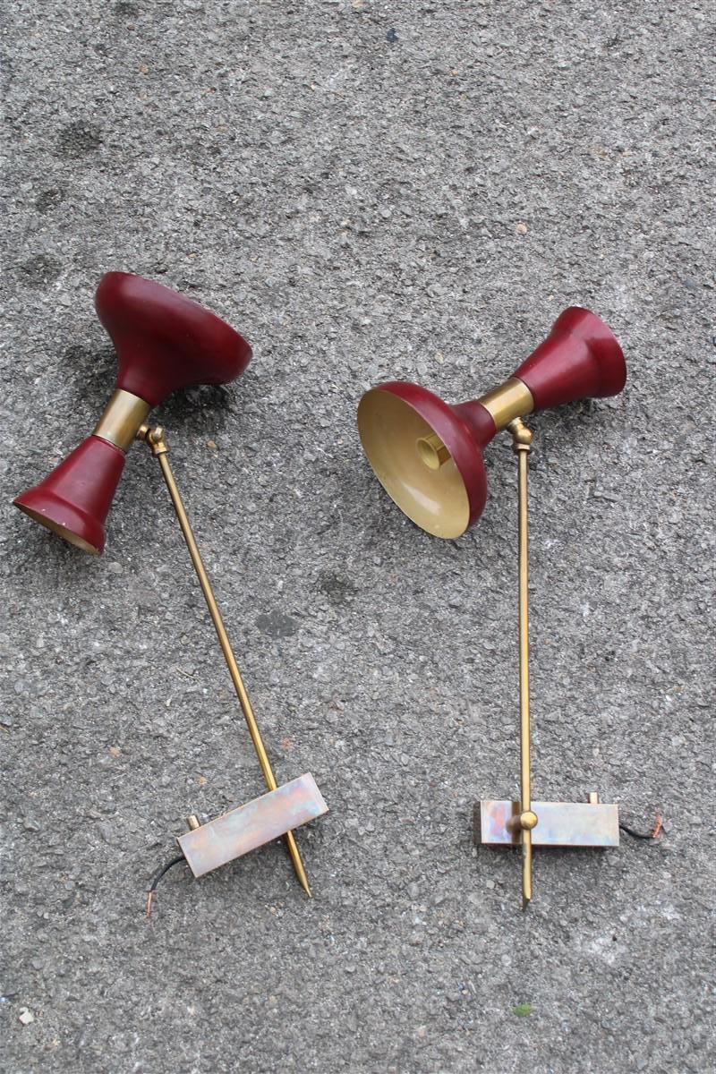 Pair of Articulated Wall Lamps in Mid-century Italian Red Brass Gold Stilnovo  For Sale 2