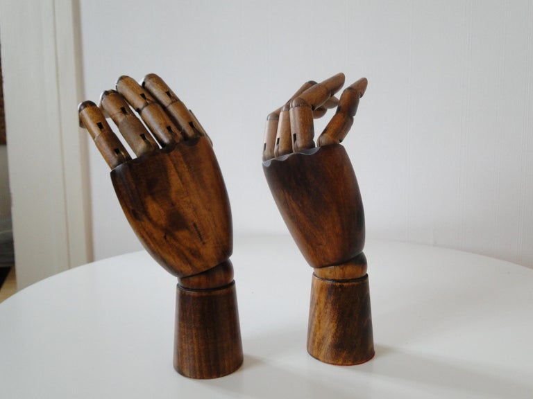 Pair of articulated wooden hands For Sale at 1stDibs