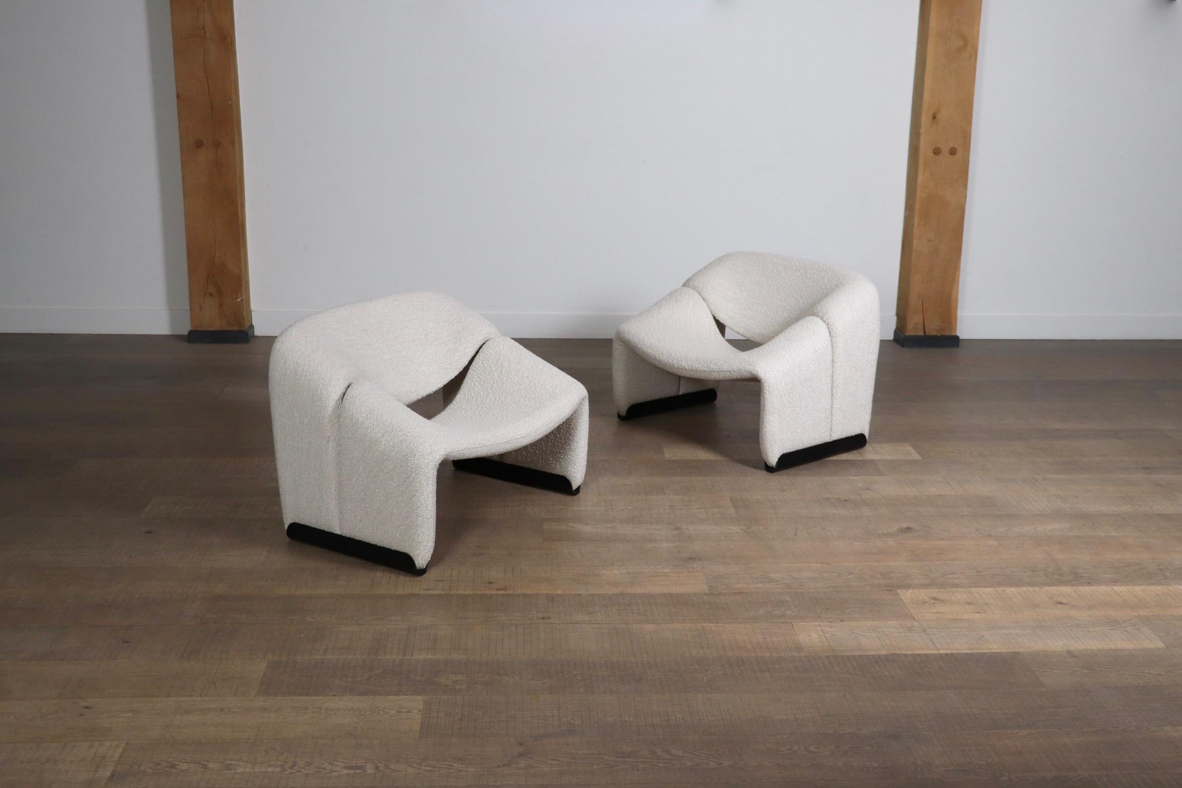 Pair Of Artifort Groovy F598 ‘M Chair’ In Bouclé By Pierre Paulin 1970s For Sale 7