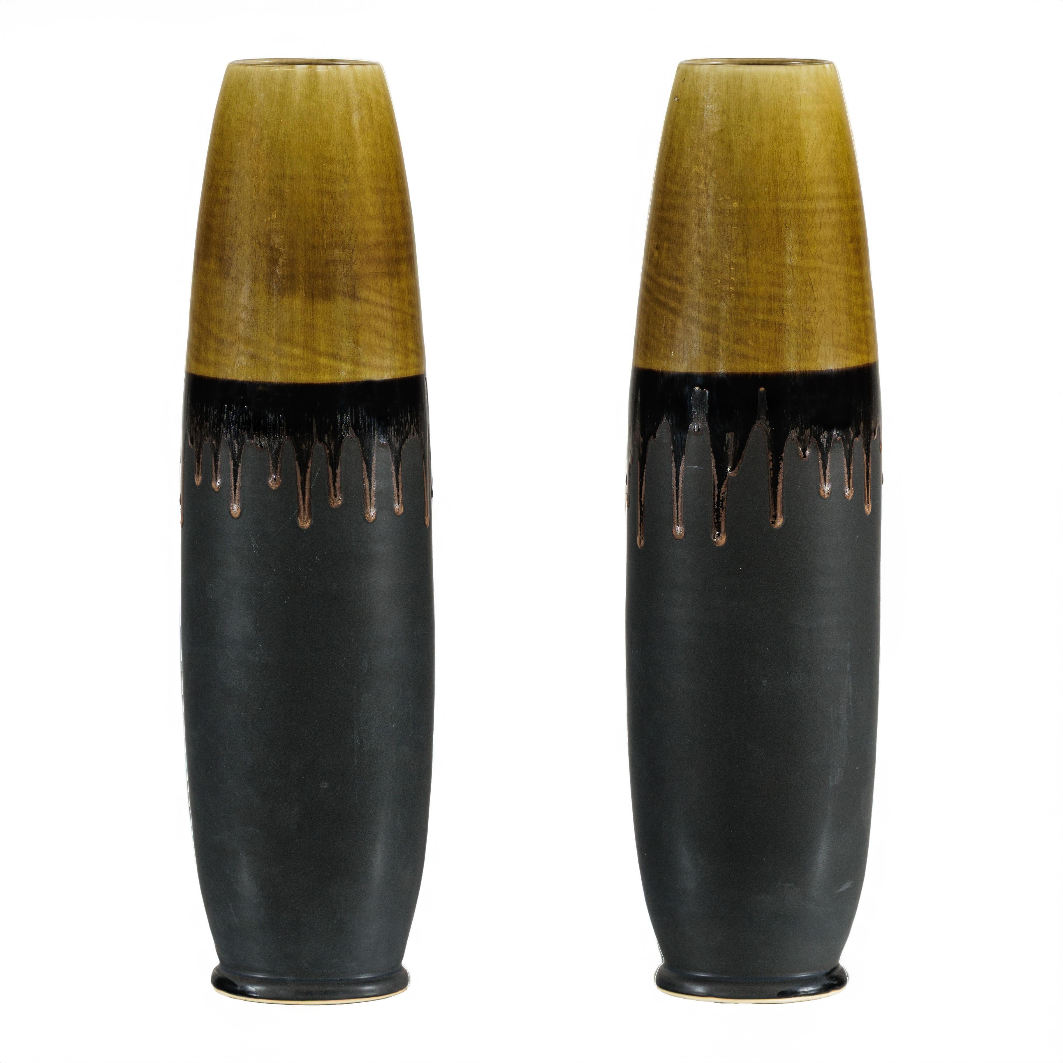 Coppia di vasi artigianali in ceramica nera e ocra sottile con piani smaltati a goccia in vendita 11