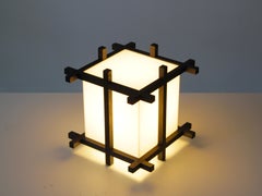 Pareja de Lámparas de Mesa Artesanales de Roble Lacado