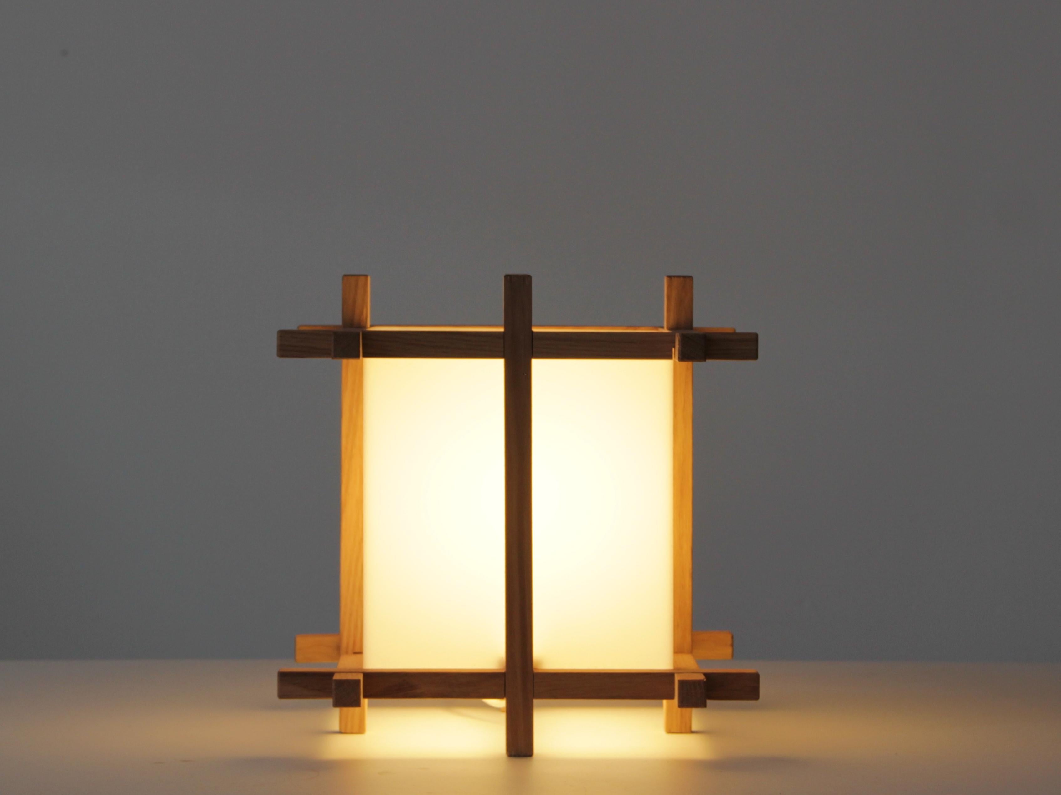 Plexiglass Pair of Artisanal Table Lamps in Oak For Sale