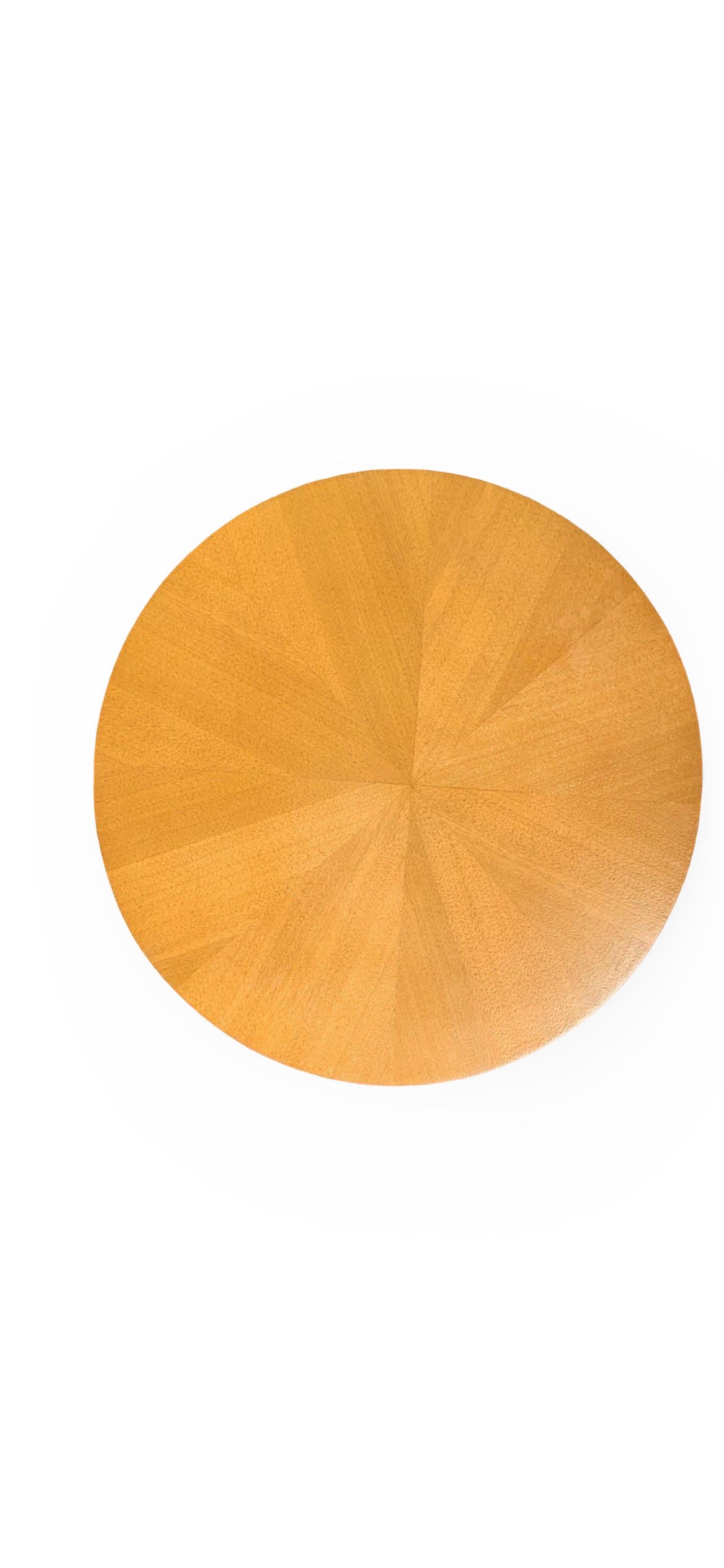 Paar von Künstler Damian Jones Custom Made Wood/Brass Tribal Side/Sofa Tables (Handgefertigt) im Angebot