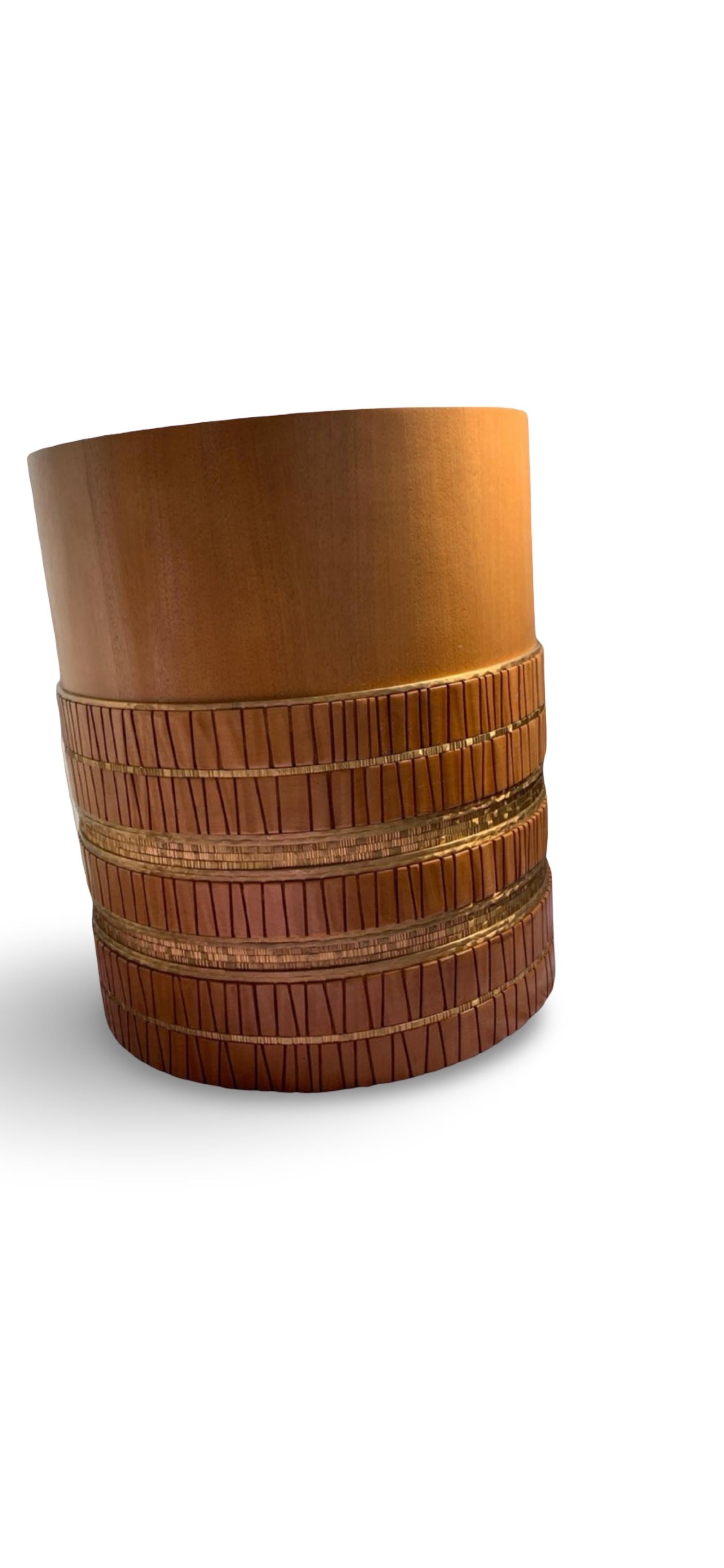 Paar von Künstler Damian Jones Custom Made Wood/Brass Tribal Side/Sofa Tables (Walnuss) im Angebot