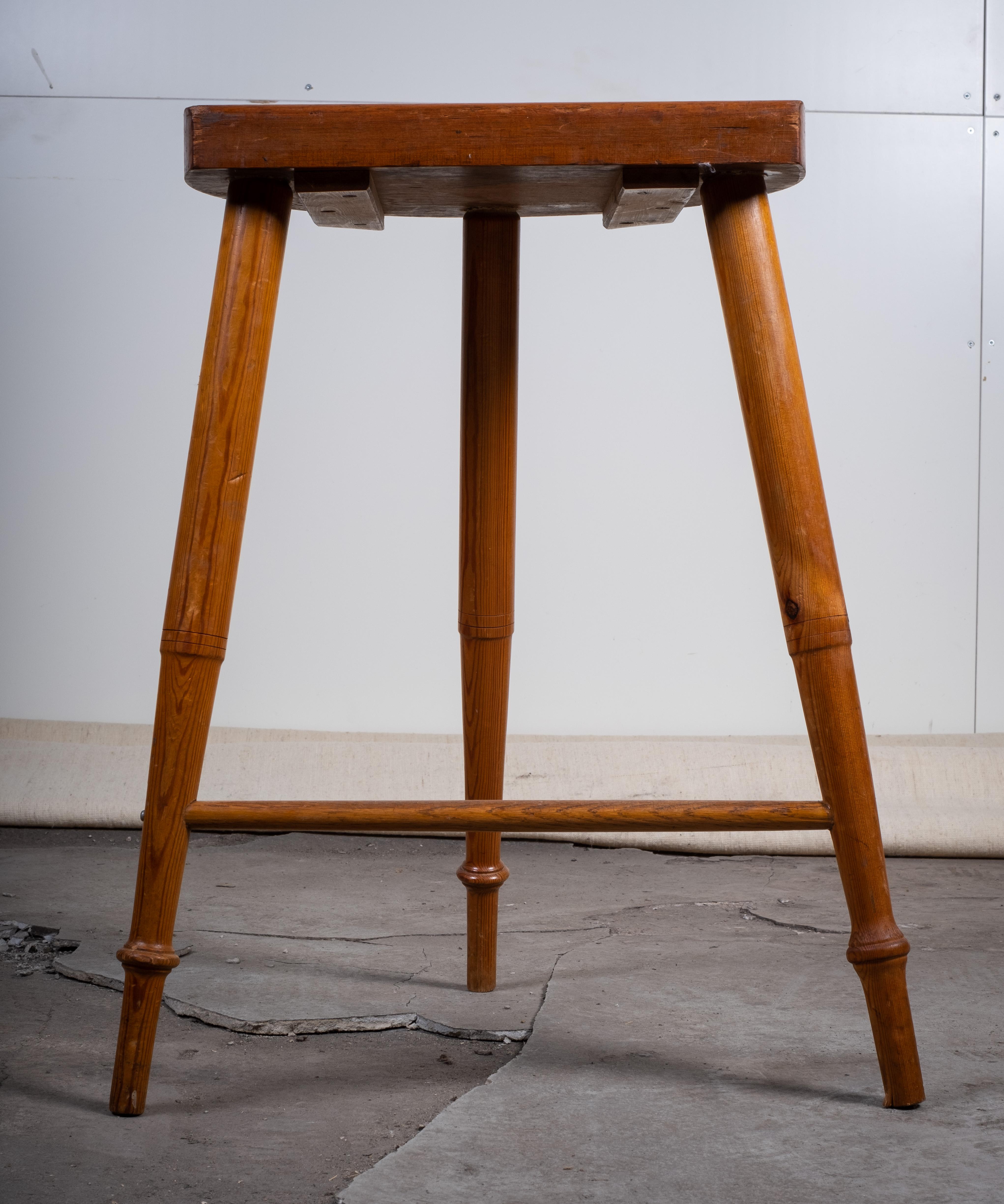 Pin Paire de tabourets d'artiste en pin, âge d'or danois, années 1850 en vente