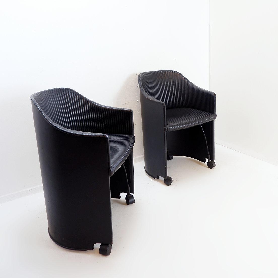 Paar Artona-Sessel aus schwarzem Leder von Afra und Tobia Scarpa für Maxalto im Angebot 1