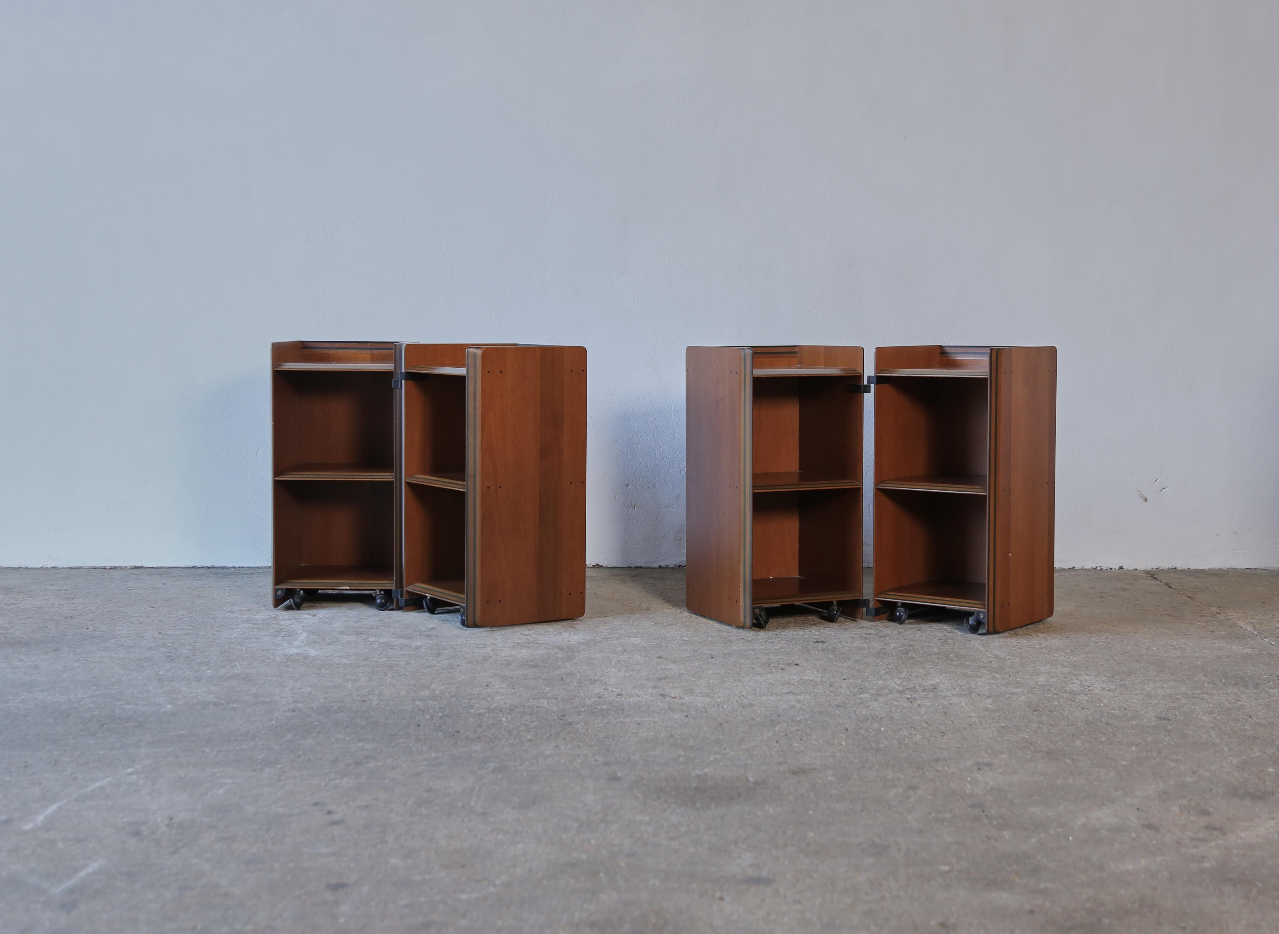 Italian Pair of Artona Nightstands / Side Tables by Afra and Tobia Scarpa, Italy, 1970s For Sale