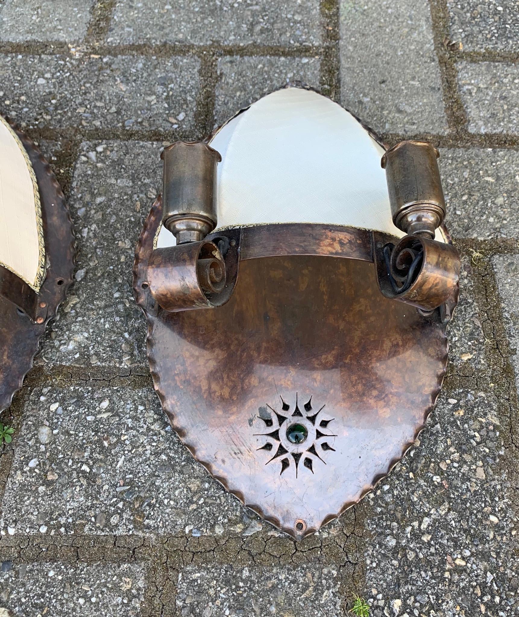 Pair of Arts & Crafts 3-Light Copper Wall Sconces by Winkelman & Van der Bijl In Good Condition For Sale In Lisse, NL