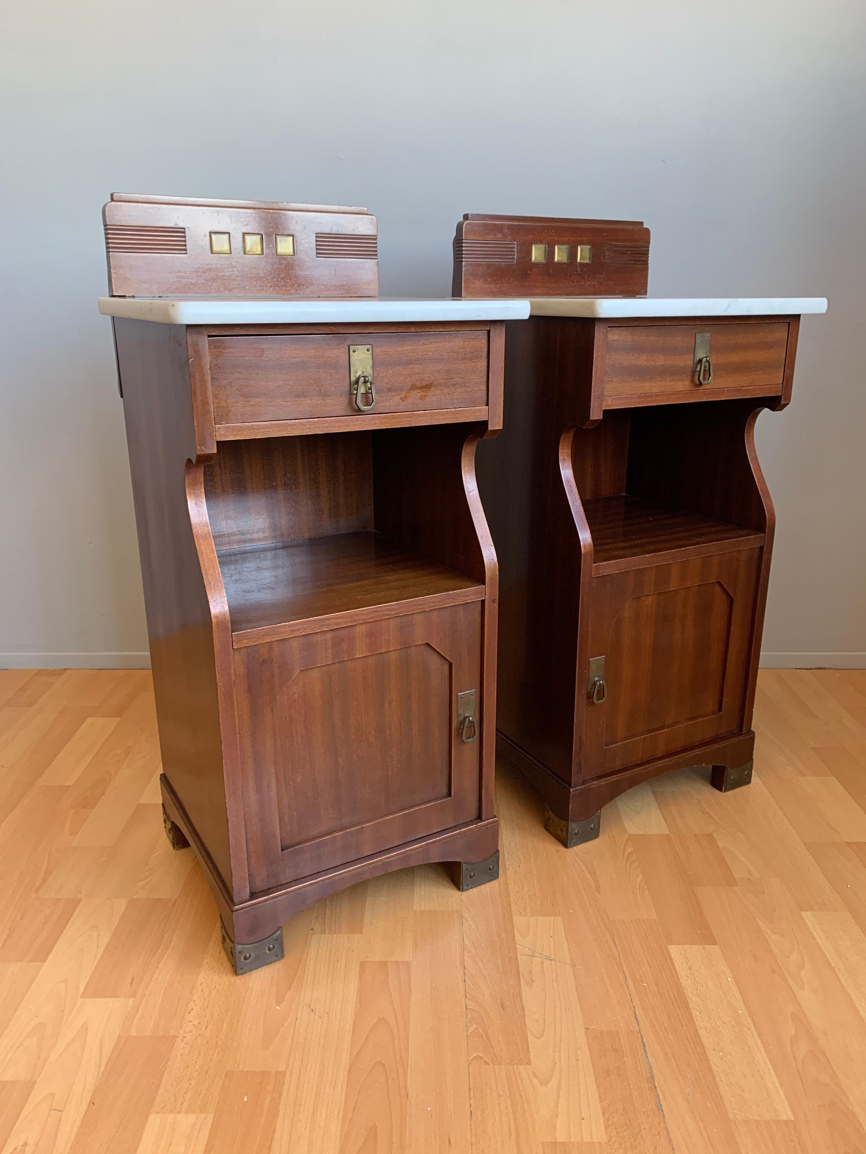Pair of Arts and Crafts Nutwood Bedside Cabinets / Nightstands with Marble Tops For Sale 1