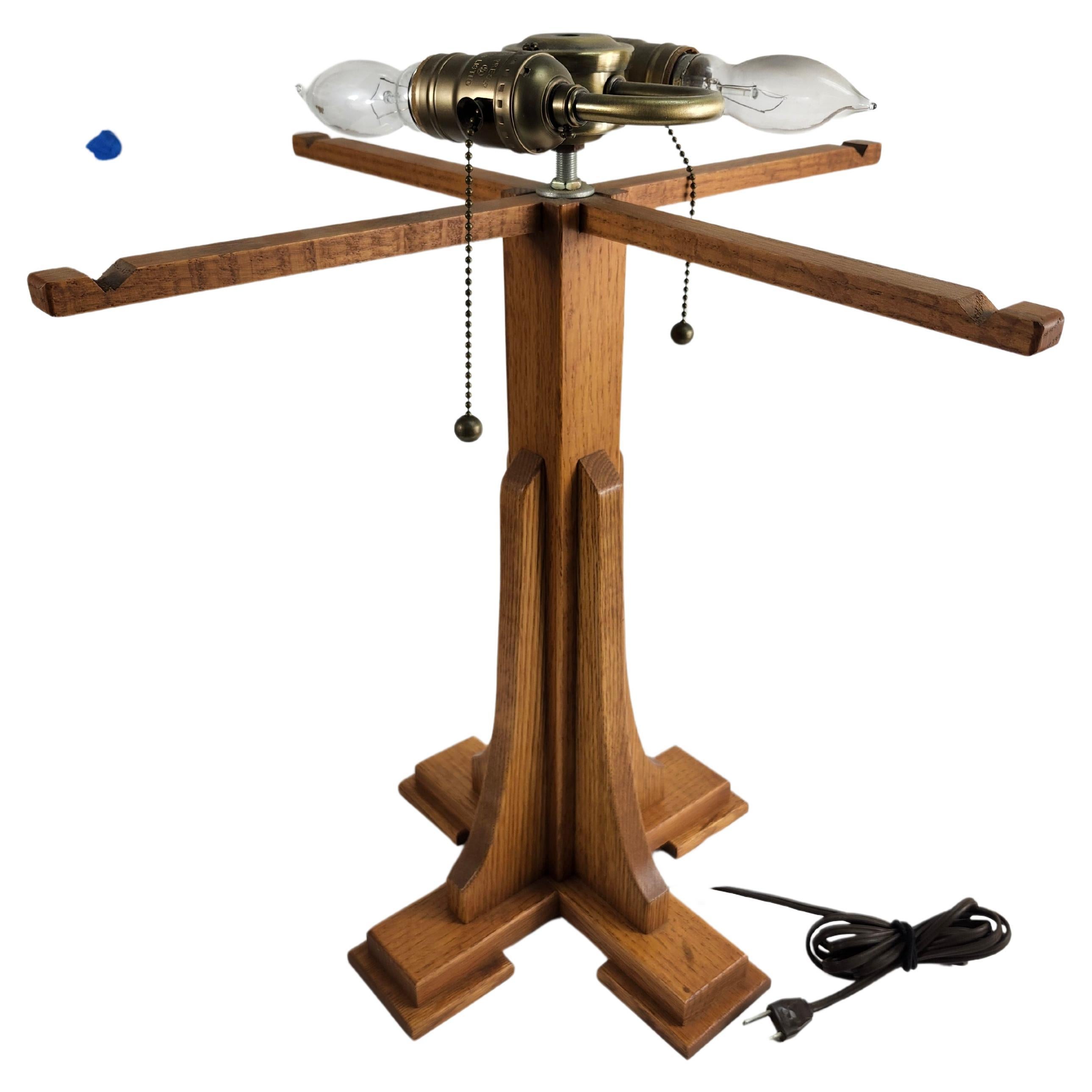 Fait main Paire de lampes de bureau de style Mission Prarie School Arts and Crafts en vente