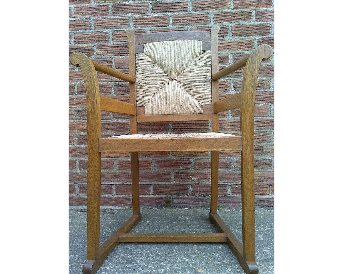 Pair of Arts and Crafts Oak Elbow Chairs, in the Manner of George Walton For Sale 3