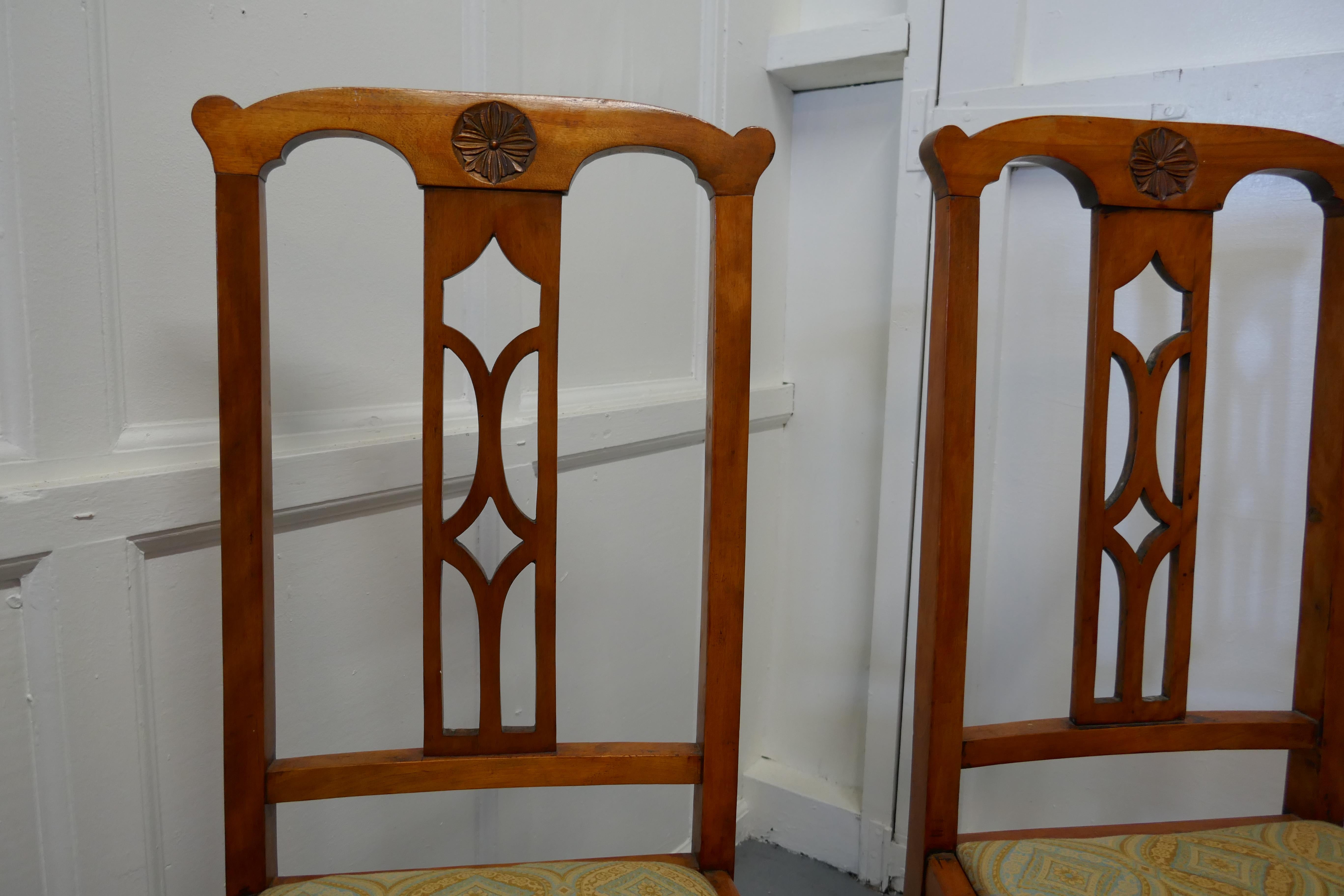 Arts and Crafts Pair of Arts & Crafts Golden Oak Chairs