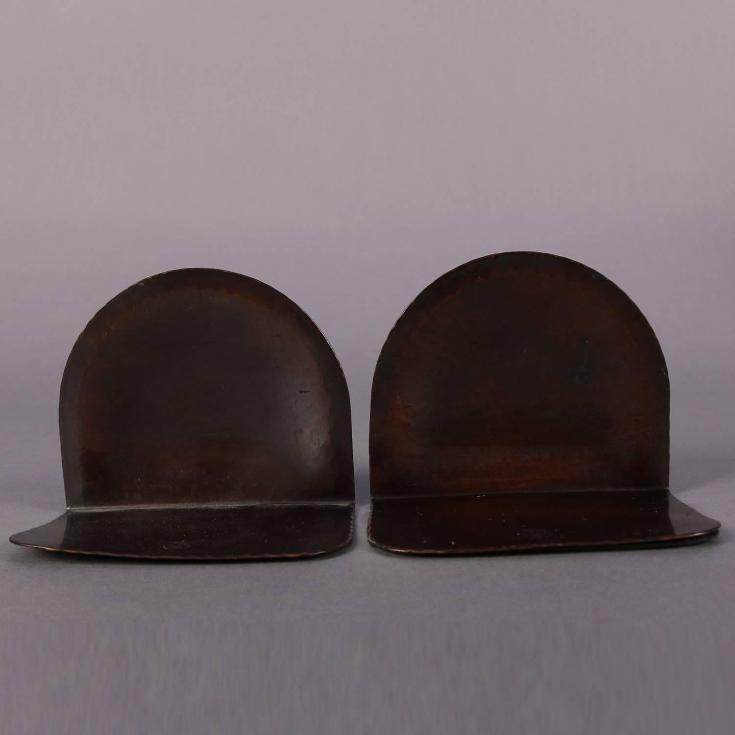 Hand-Crafted Pair of Arts & Crafts Roycroft Hand-Hammered Coppered Metal Bookends, circa 1910