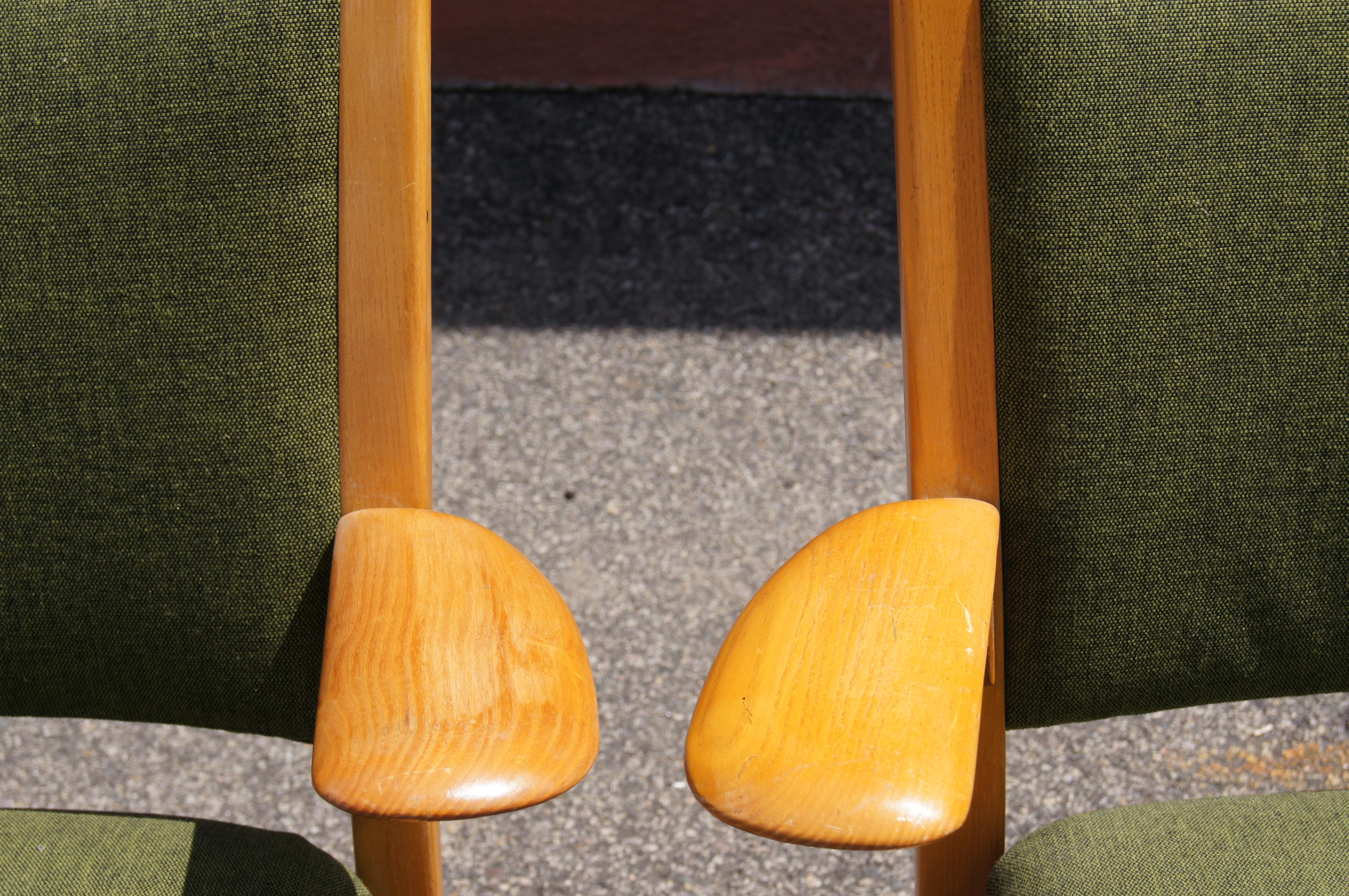 Français Paire de fauteuils de la série Ash Bow Wood de Steiner of France en vente