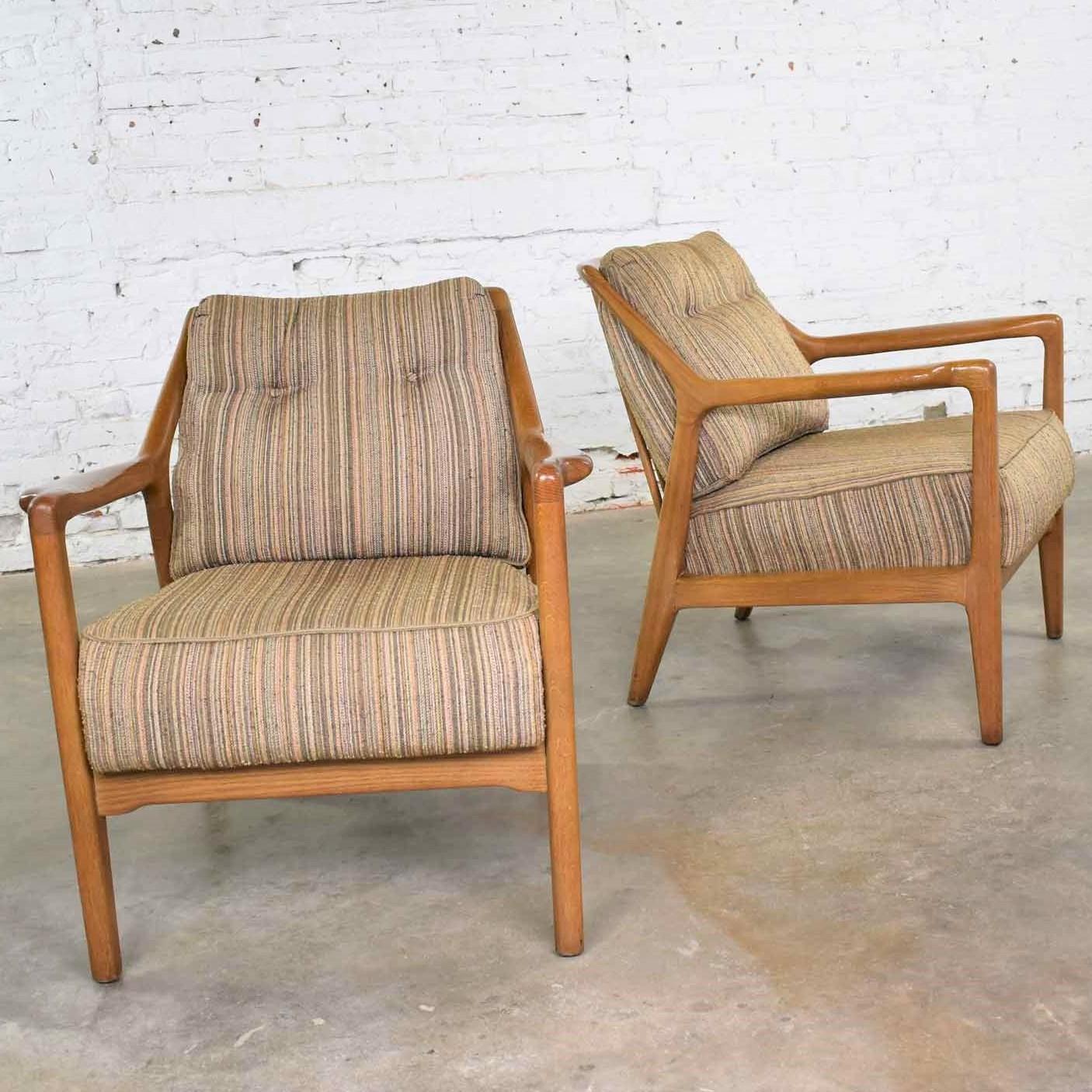Pair of Ash Group Spindle Back Chairs by Jack Van der Molen for Jamestown Lounge In Good Condition In Topeka, KS